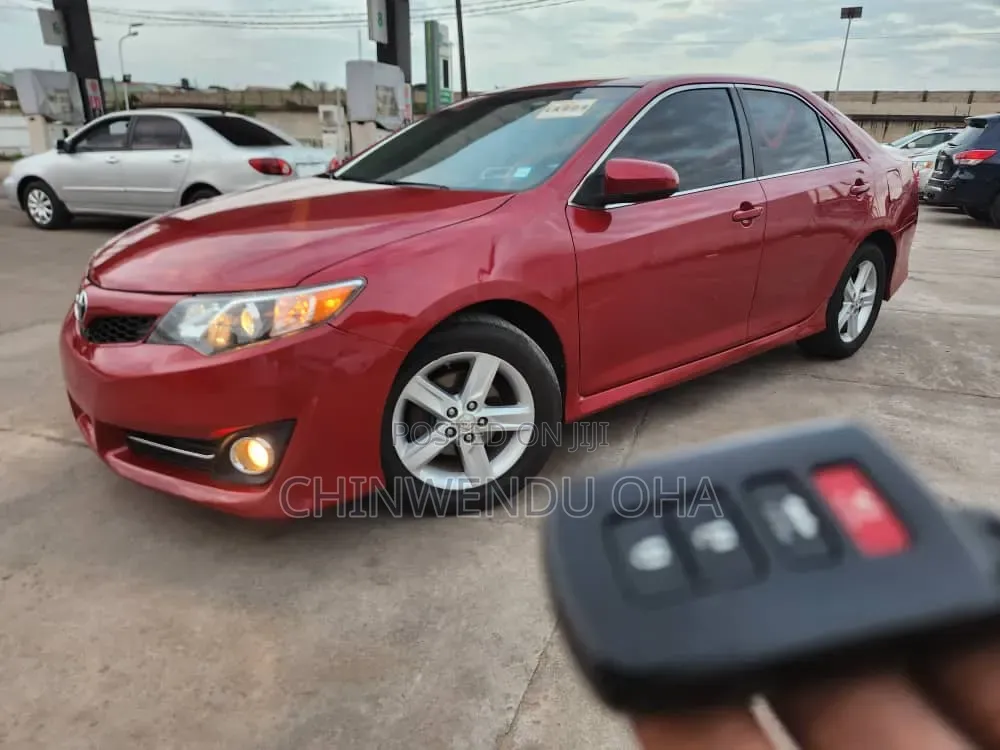 Toyota Camry 2013 Red