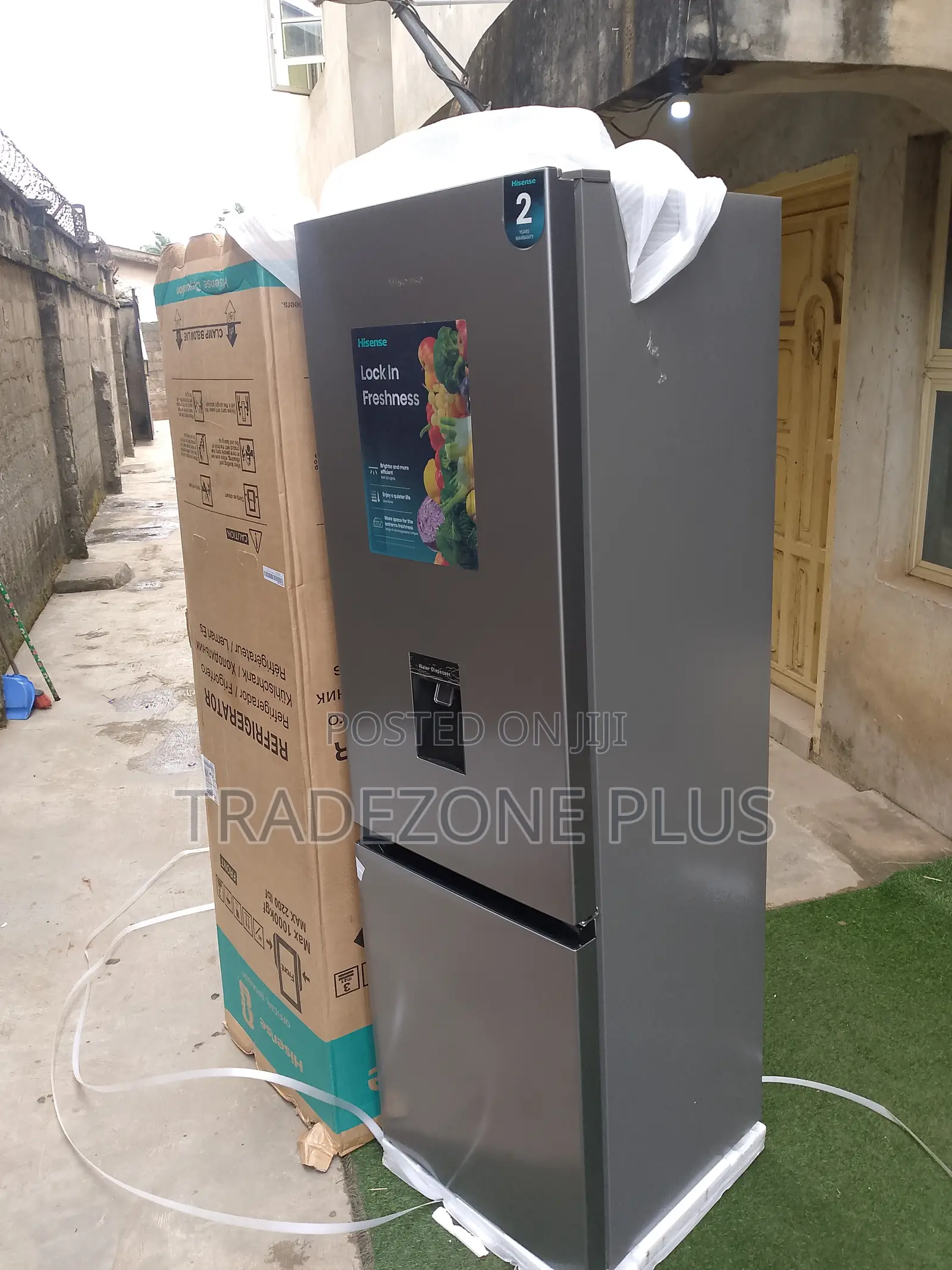 Hisense 264L – Built for Modern Kitchens
