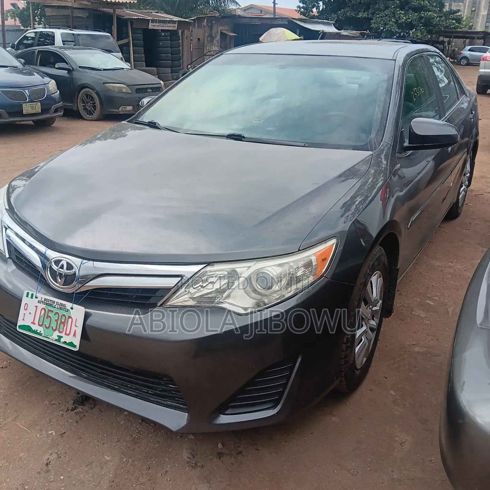 Toyota Camry LE 4dr Sedan (2.5L 4cyl 6A) 2013 Gray