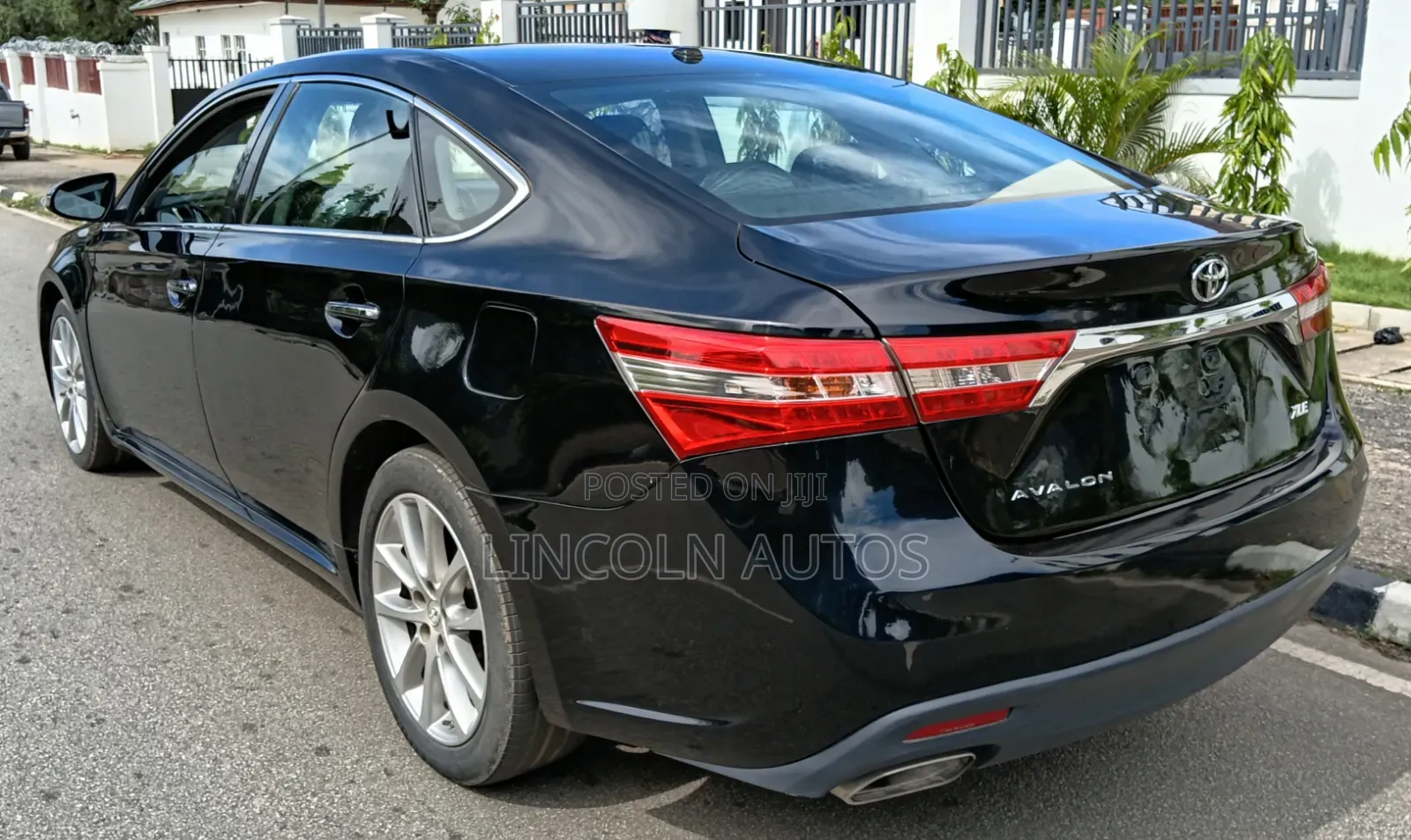 Toyota Avalon XLE Premium 4dr Sedan (3.5L 6cyl 6A) 2015 Black