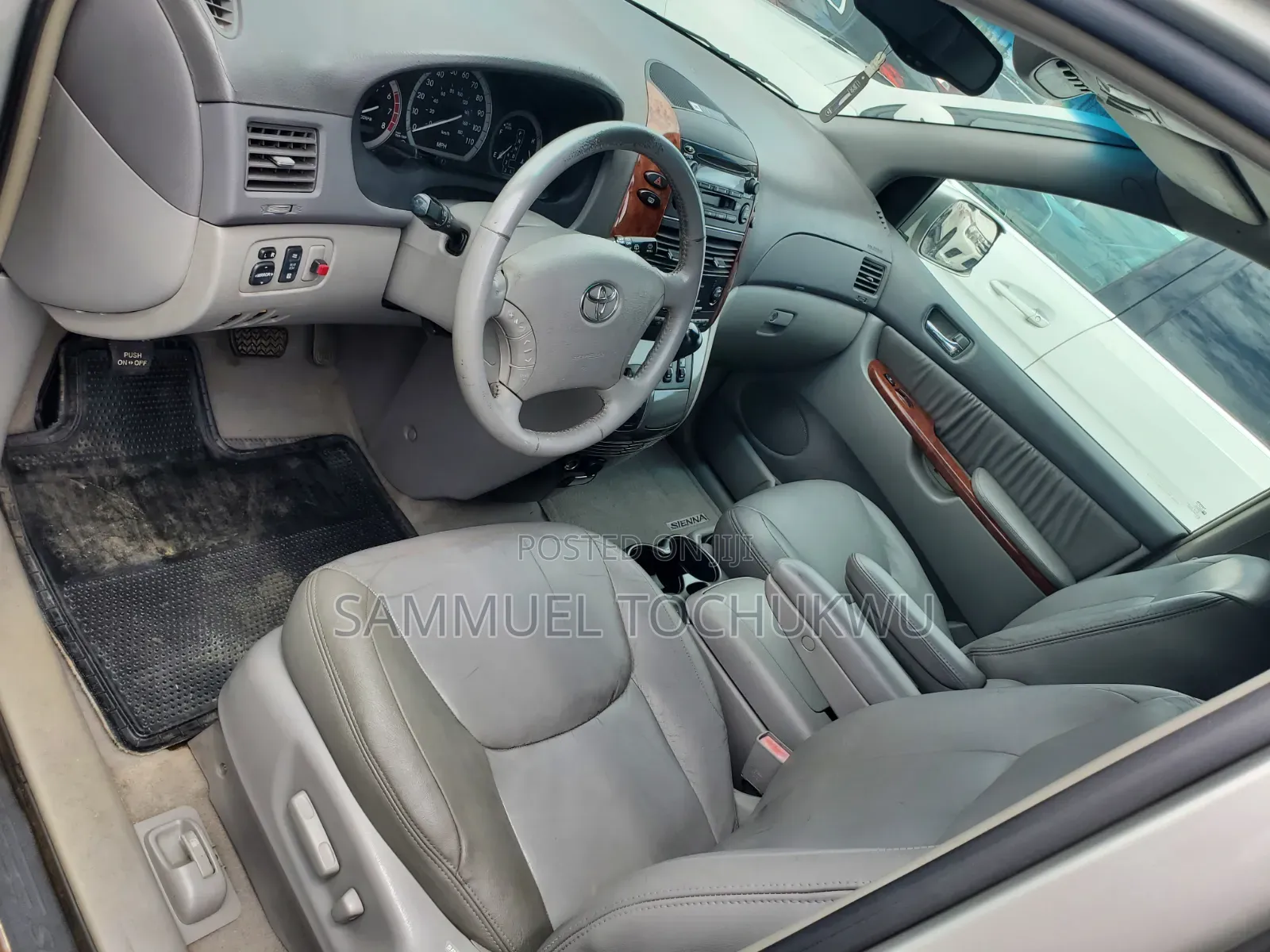 Toyota Sienna 2004 Silver