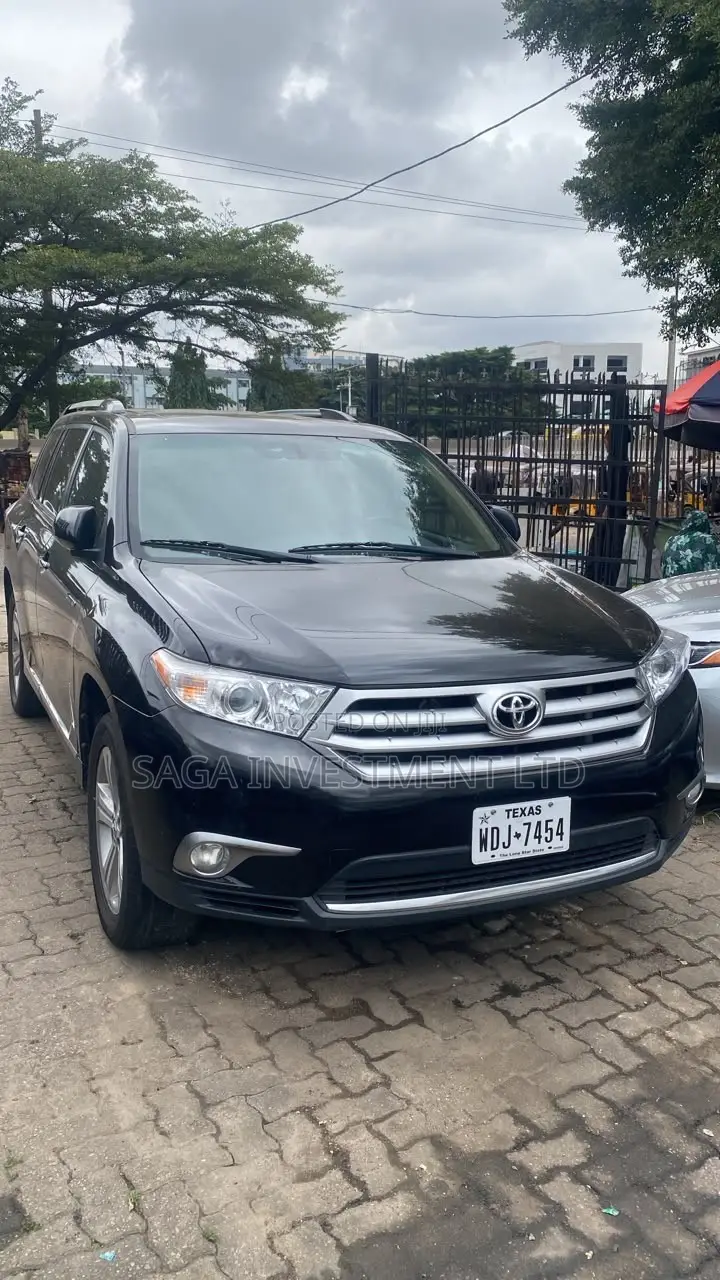 Toyota Highlander Limited 3.5l 4WD 2013 Black