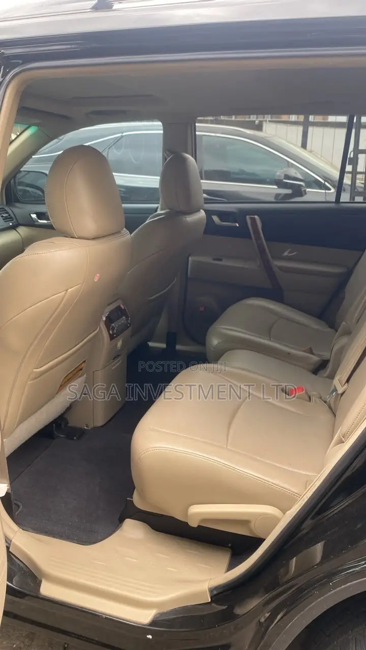 Toyota Highlander Limited 3.5l 4WD 2013 Black