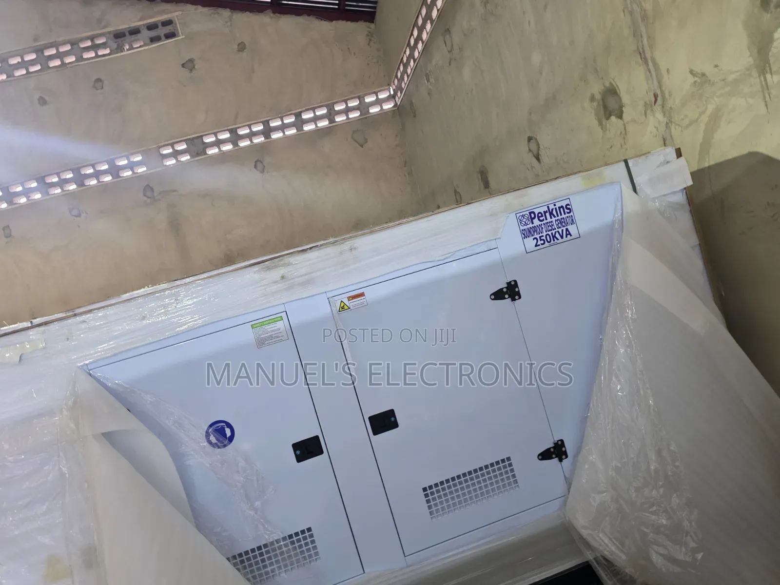 (Sp250kva)Brand New Perkins Diesel Soundproof Generator 2years Wty
