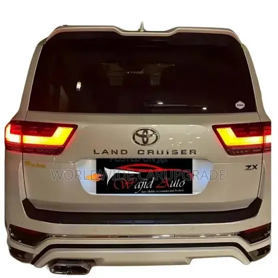 2023 Backlight Landcruiser