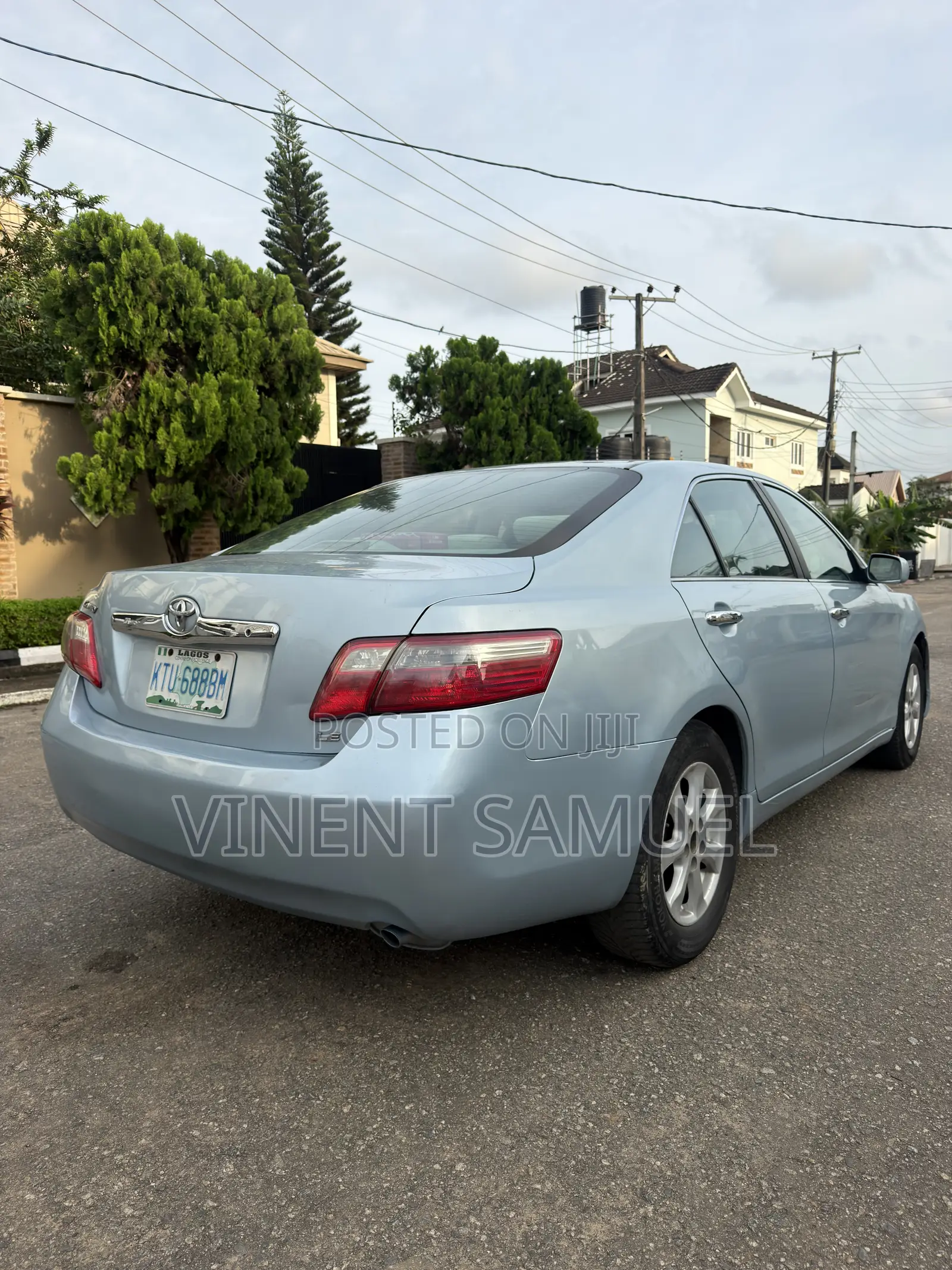 Toyota Camry 2018 Blue