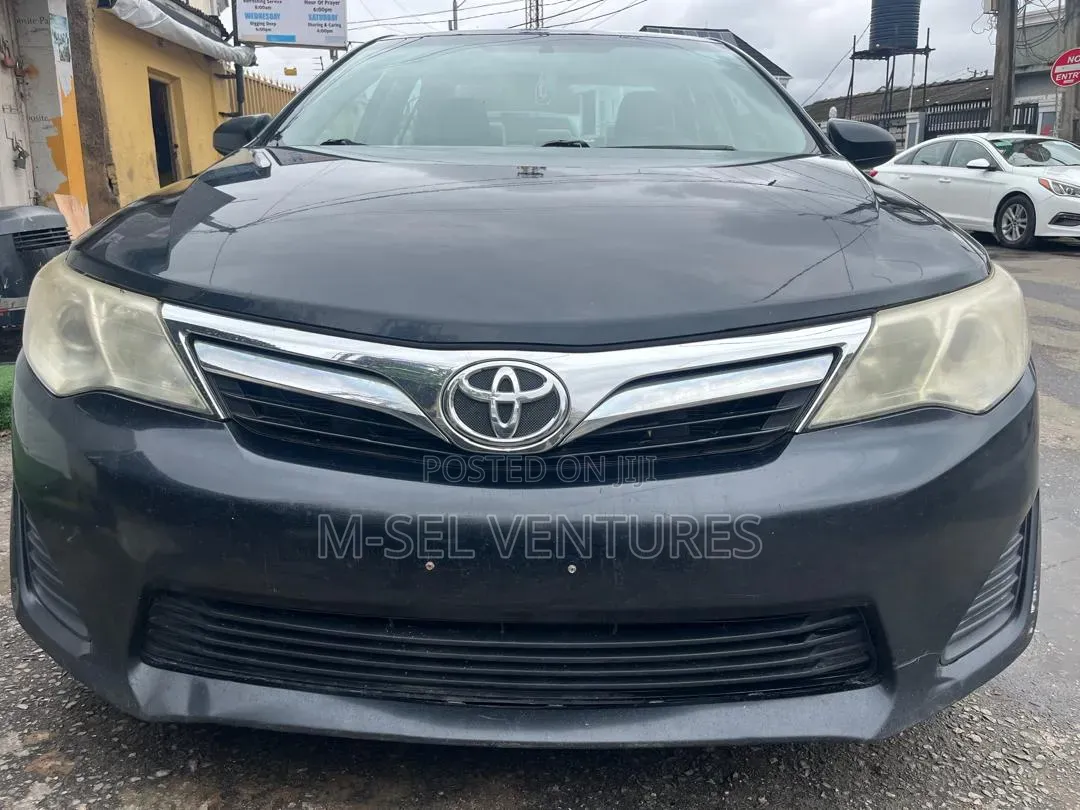 Toyota Camry 2013 Gray