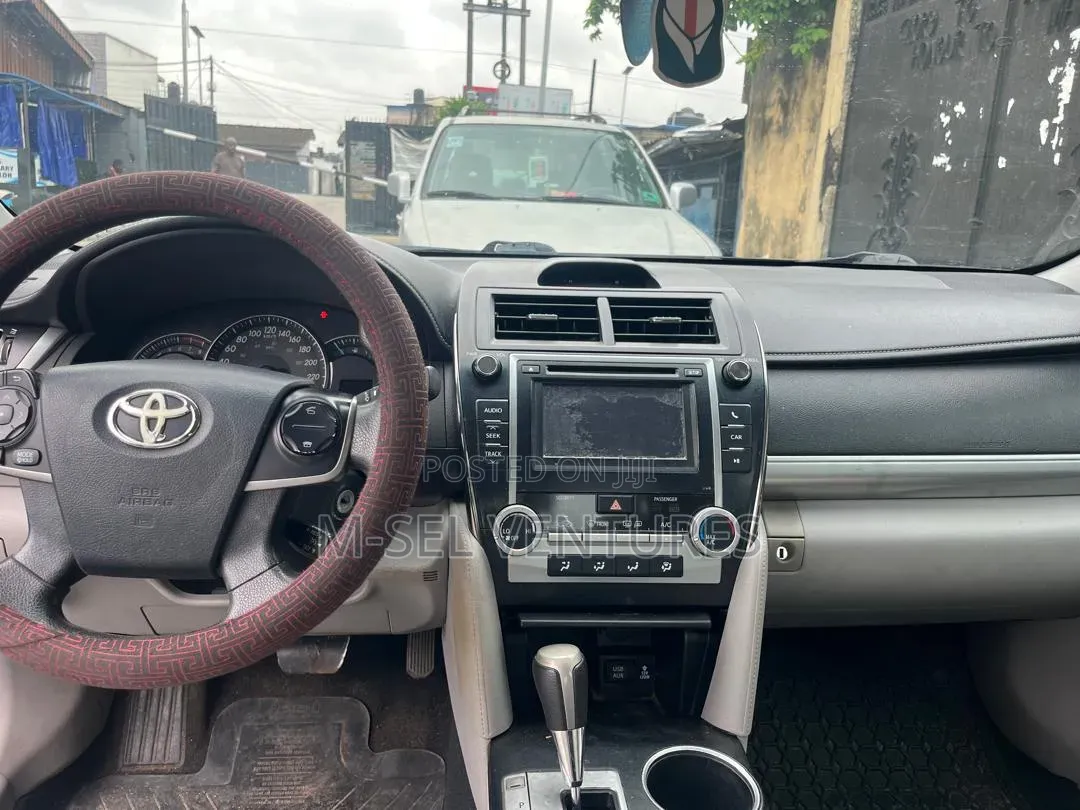 Toyota Camry 2013 Gray