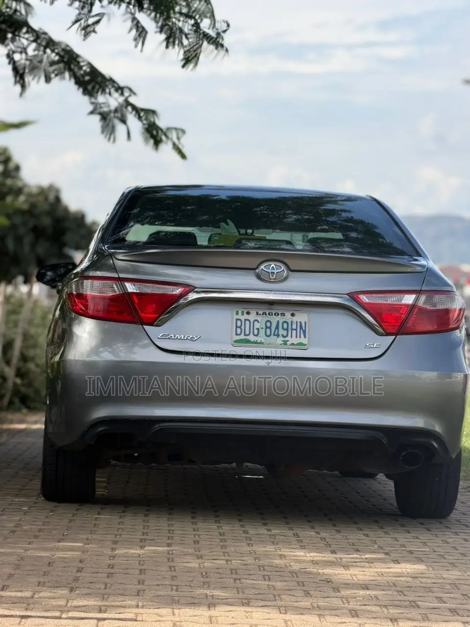 Toyota Camry LE 4dr Sedan (2.5L 4cyl 6A) 2015 Silver