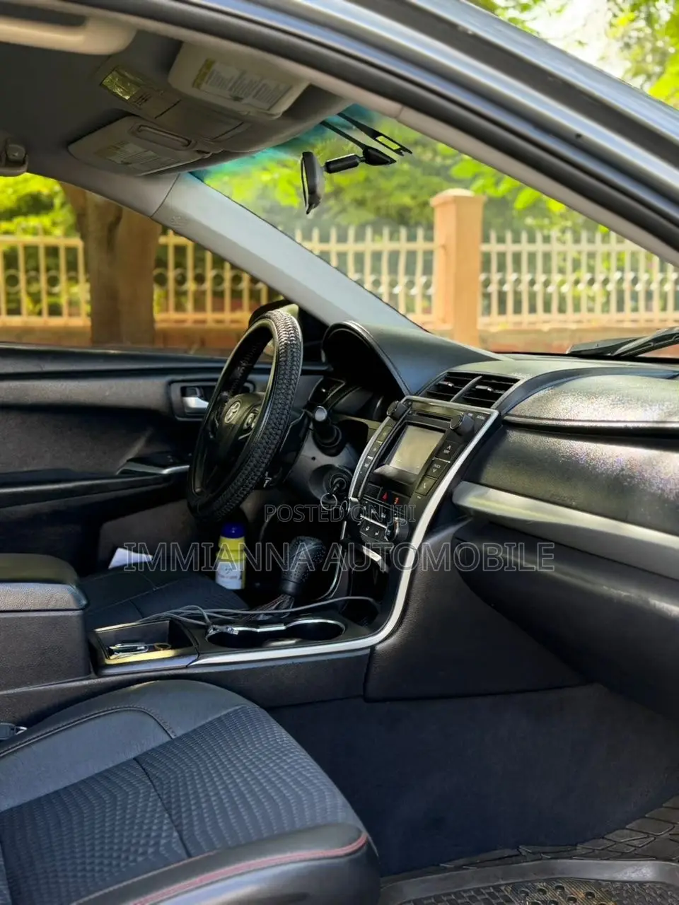 Toyota Camry LE 4dr Sedan (2.5L 4cyl 6A) 2015 Silver