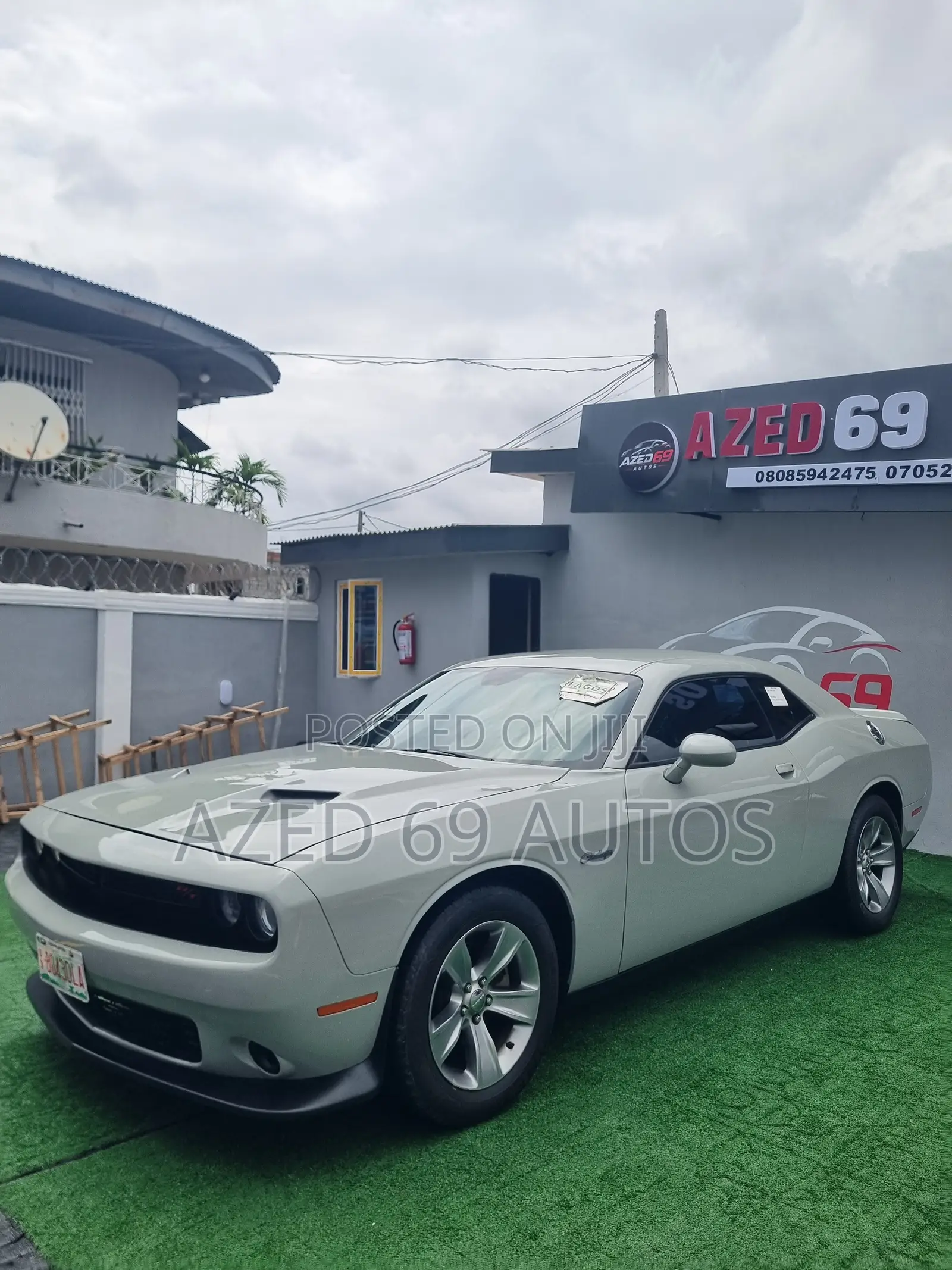 Dodge Challenger SXT 2dr Coupe (3.6L 6cyl 8A) 2015