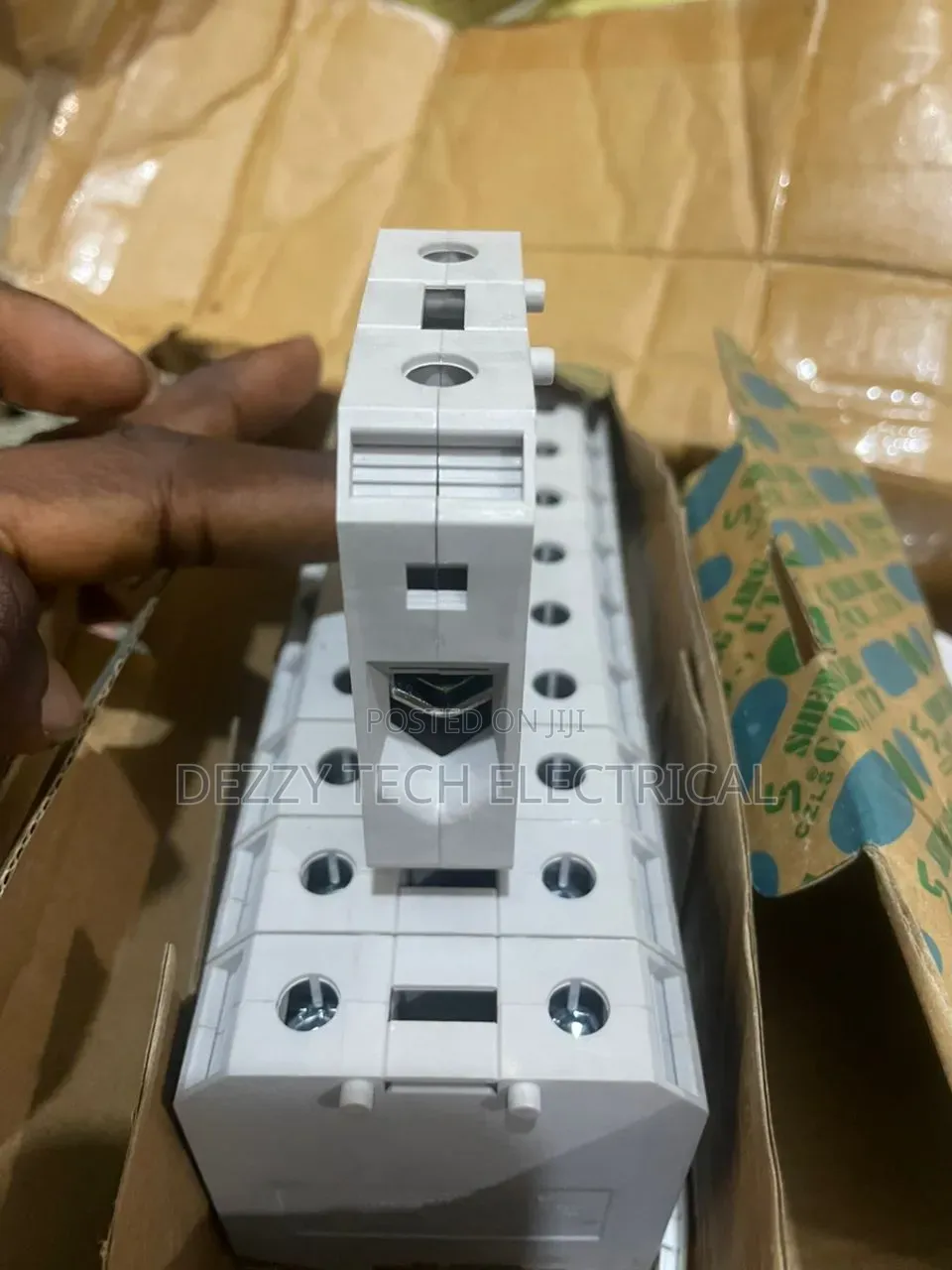 70mm Terminal Connector