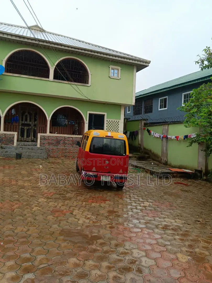 7bdrm Block of Flats in Iduowina, Benin City for sale