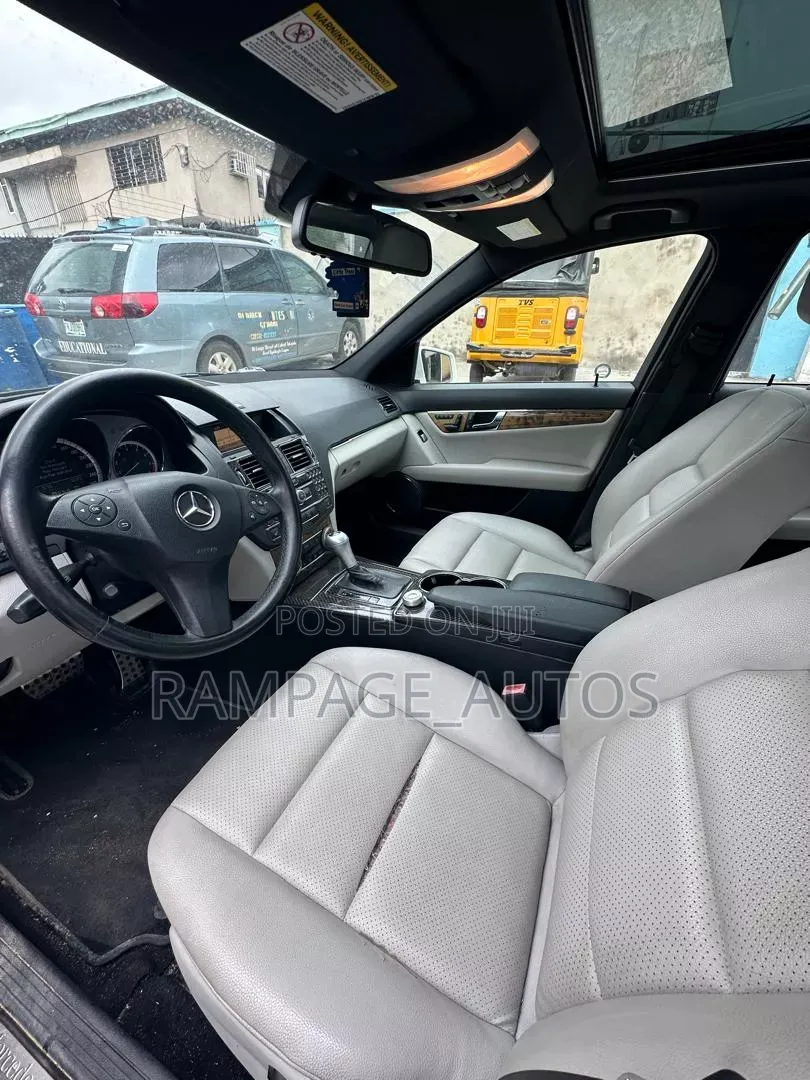 Mercedes-Benz C300 2010 White