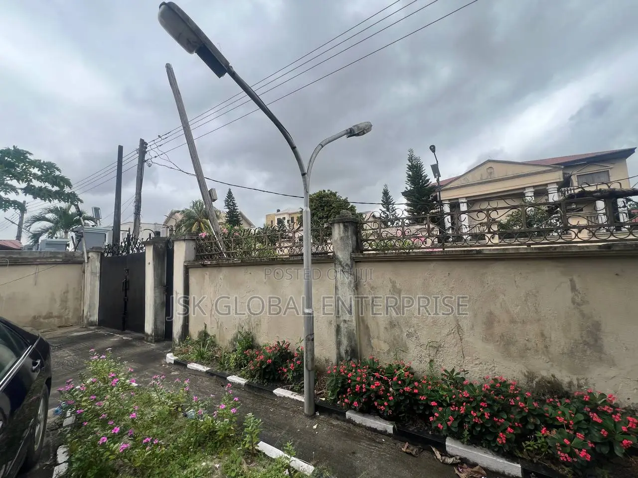 5bdrm Duplex in 2Nd Avenue Estate for rent
