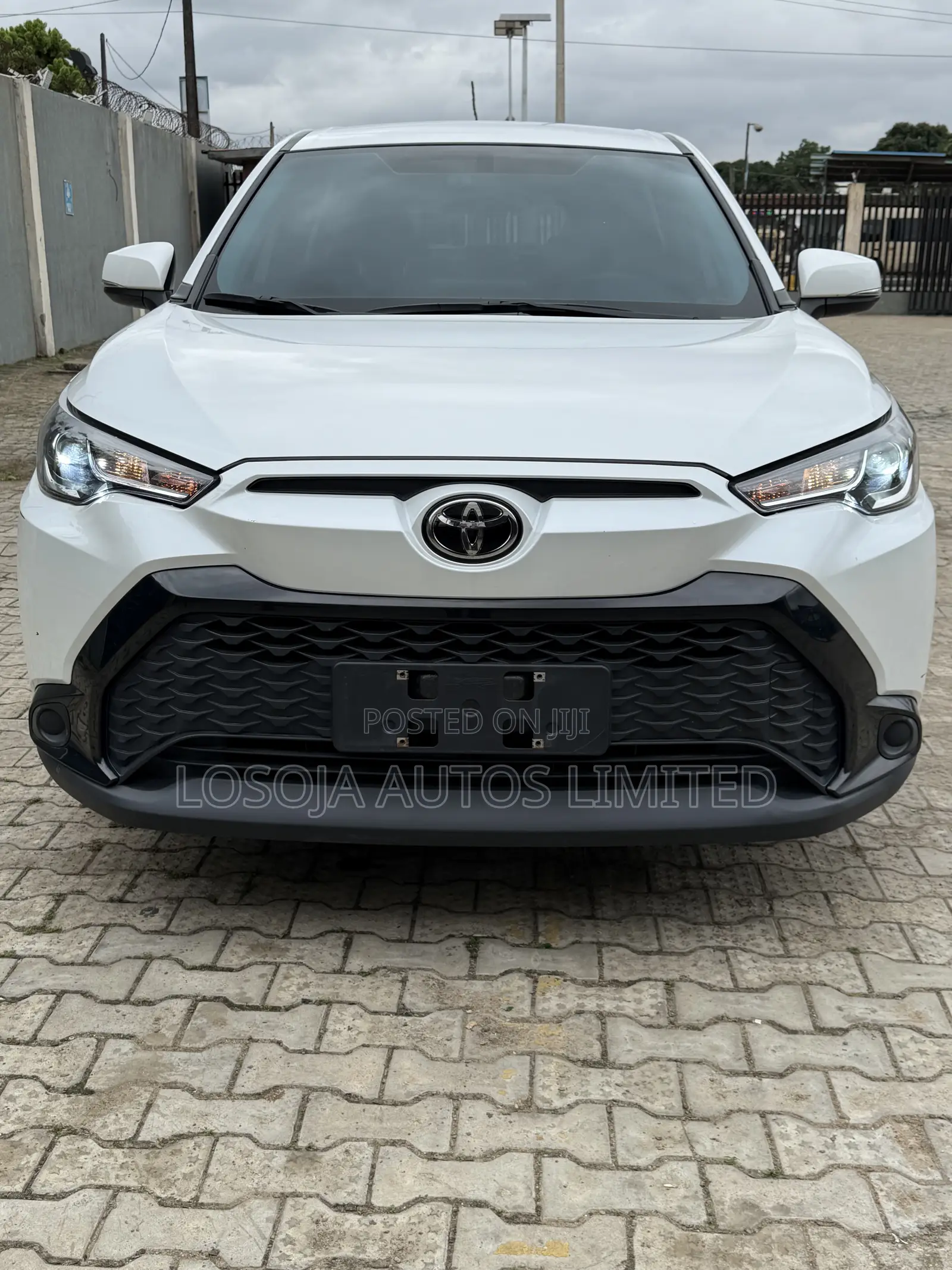Toyota Frontlander 2.0 Petrol FWD 2022 White