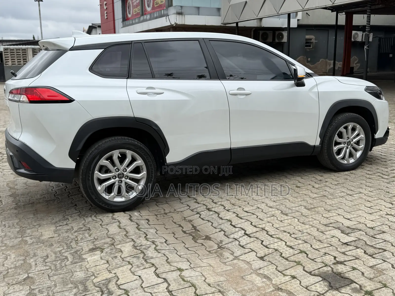 Toyota Frontlander 2.0 Petrol FWD 2022 White