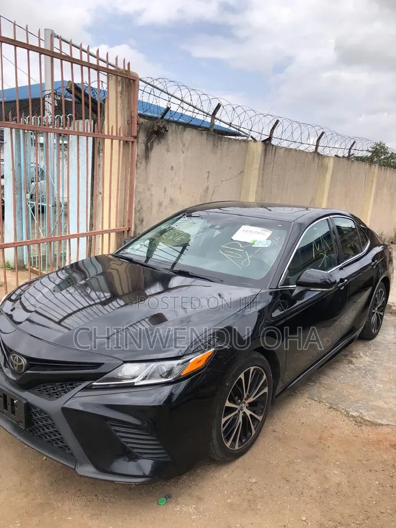 Toyota Camry 2018 Black