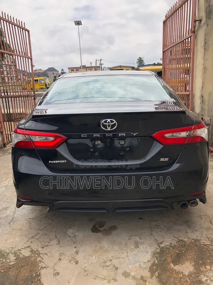 Toyota Camry 2018 Black