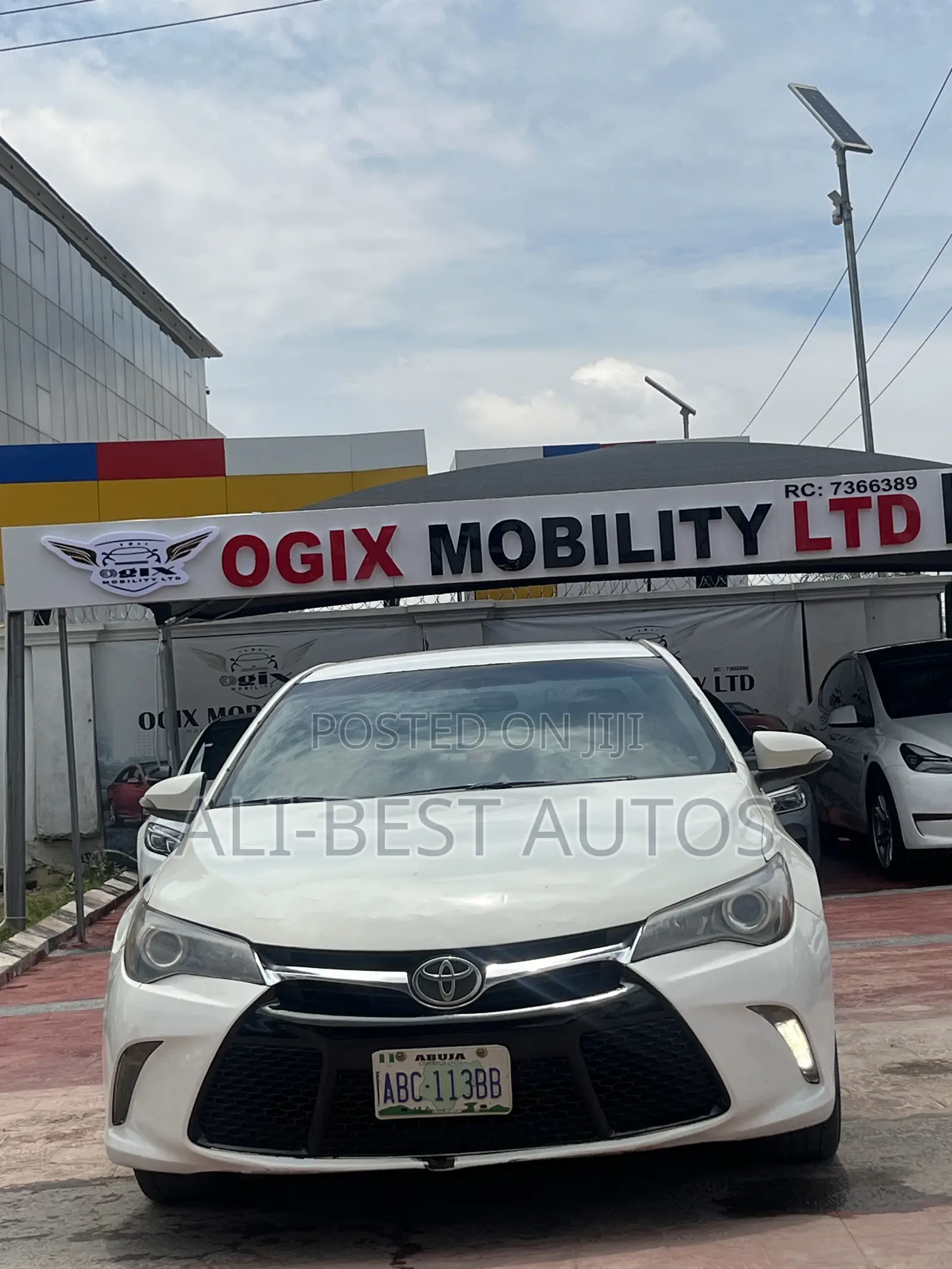 Toyota Camry 2014 White