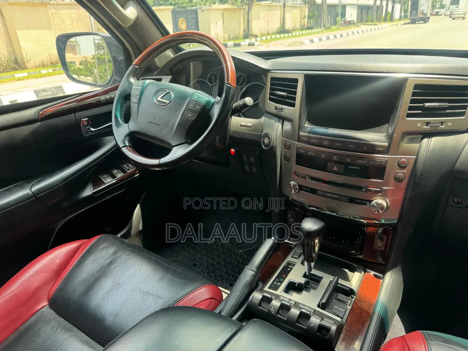Lexus LX 2015 Black