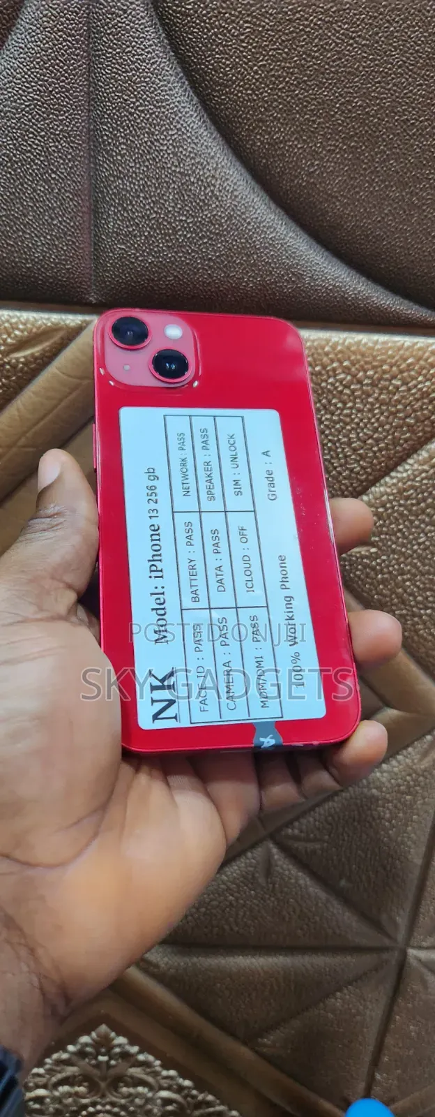 Apple iPhone 13 256 GB Red