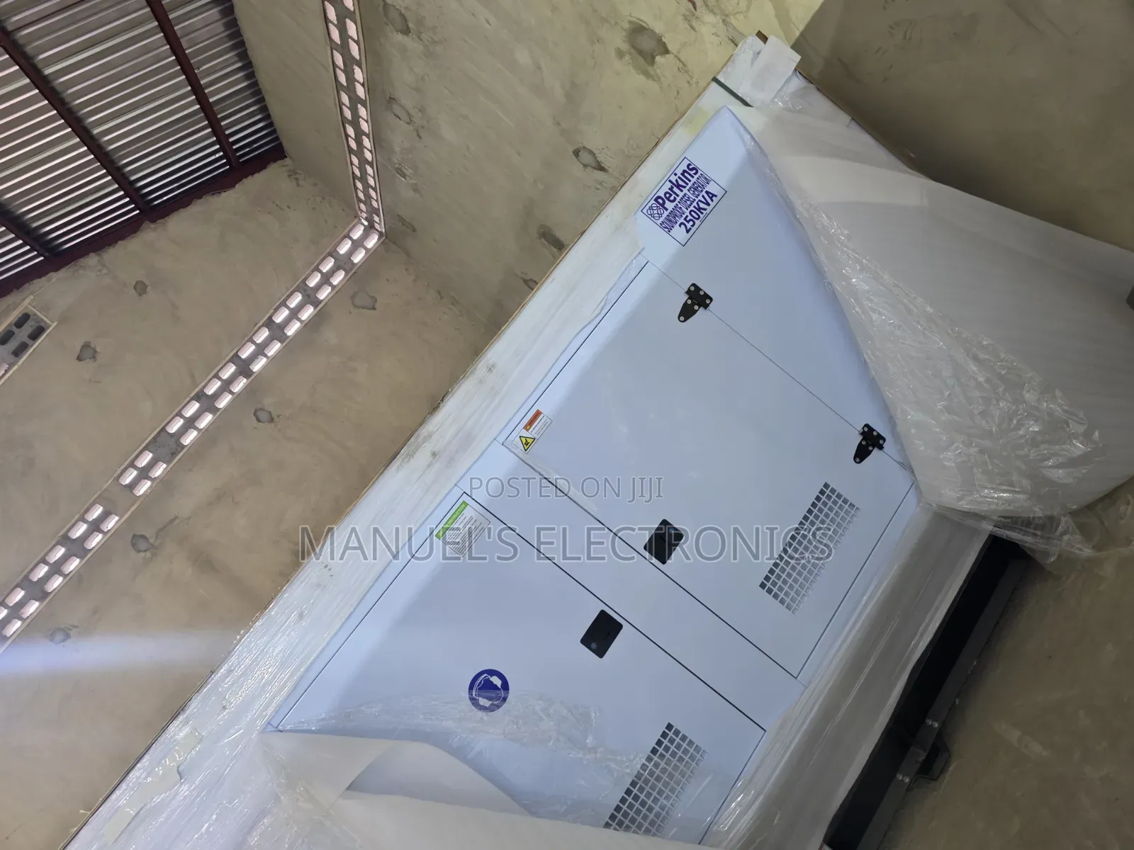 (Sp250kva)Brand New Perkins Diesel Soundproof Generator 2years Wty