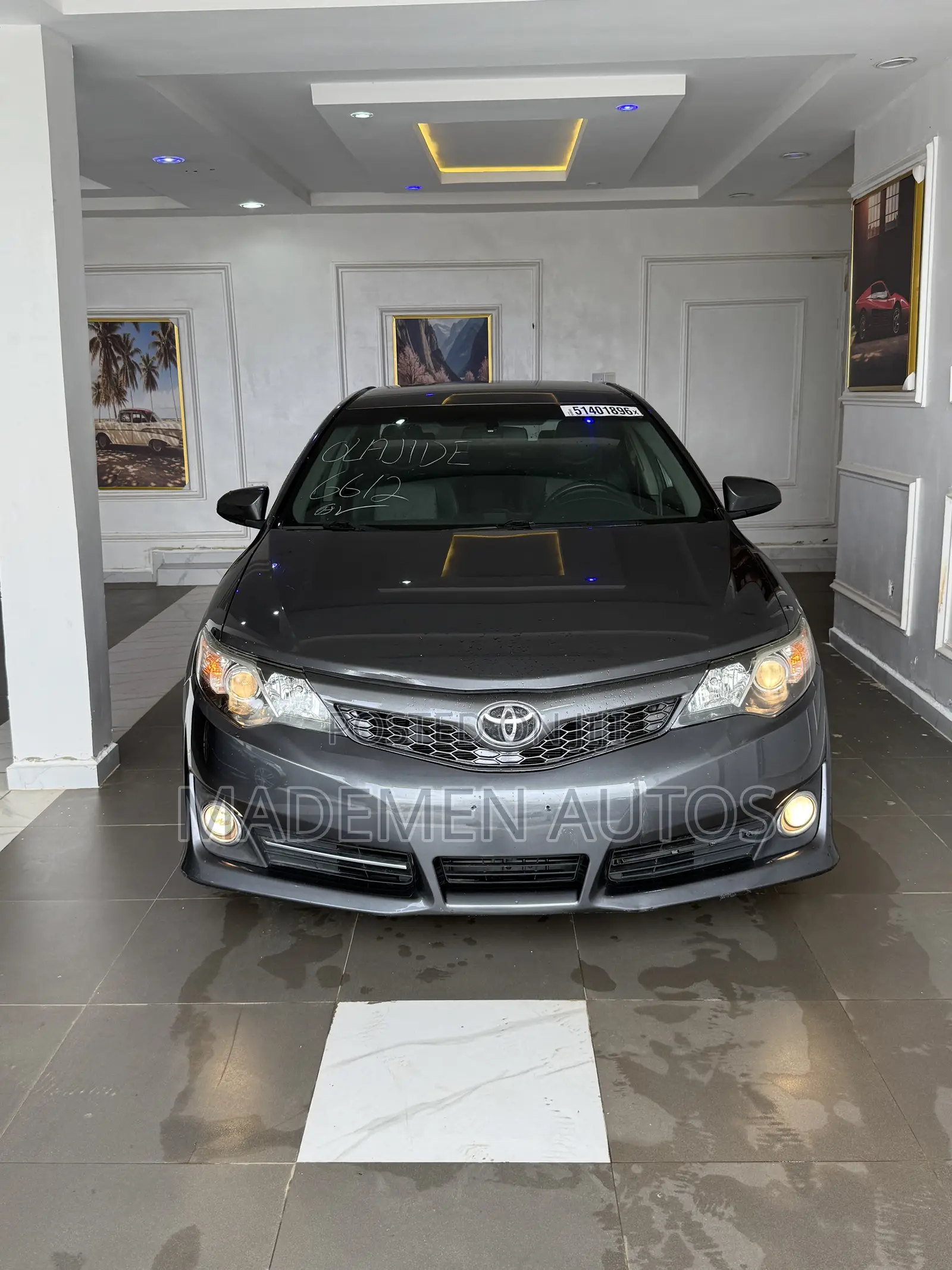Toyota Camry SE 4dr Sedan (2.5L 4cyl 6A) 2013 Gray