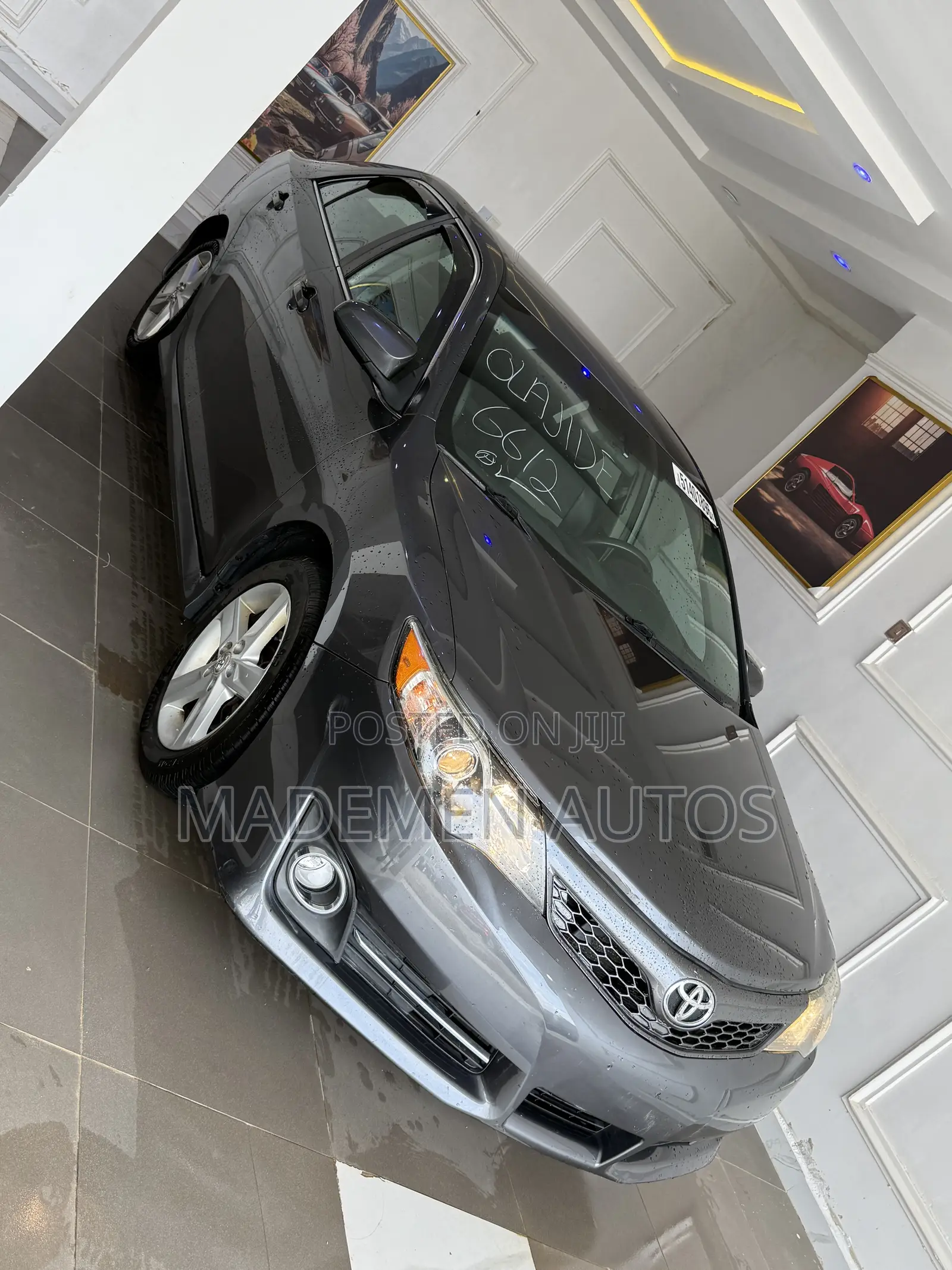 Toyota Camry SE 4dr Sedan (2.5L 4cyl 6A) 2013 Gray