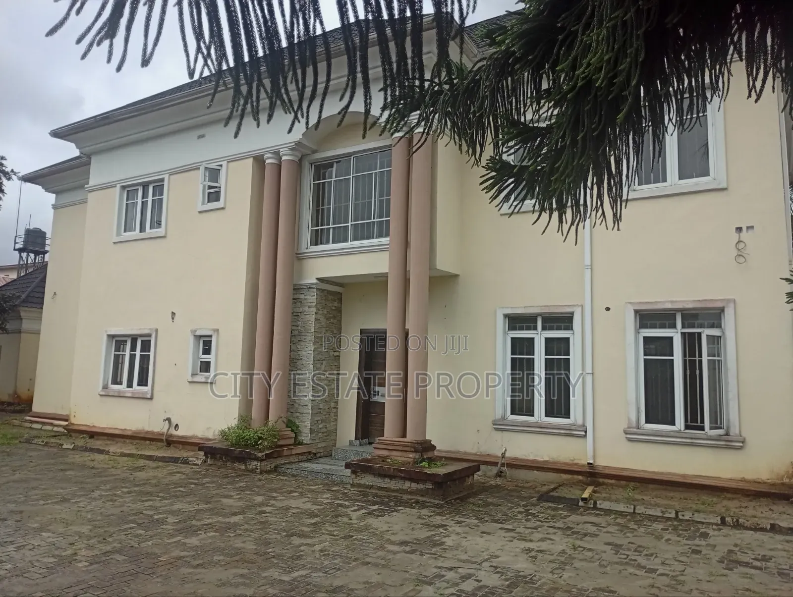 2bdrm Block of Flats in City Estate, Obio-Akpor for rent