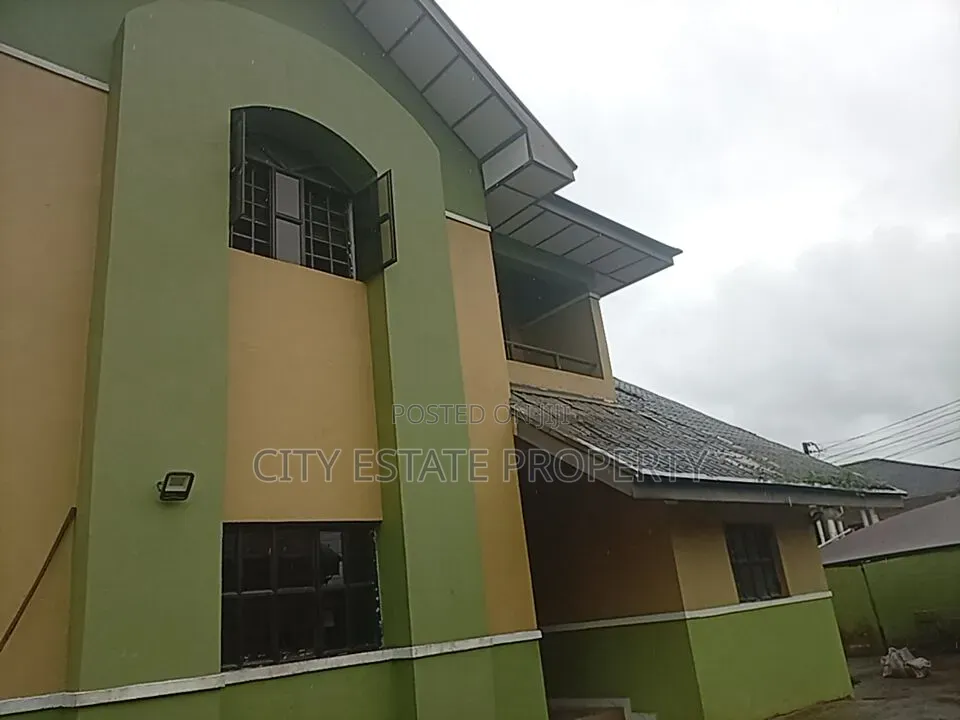 2bdrm Block of Flats in City Estate, Obio-Akpor for rent