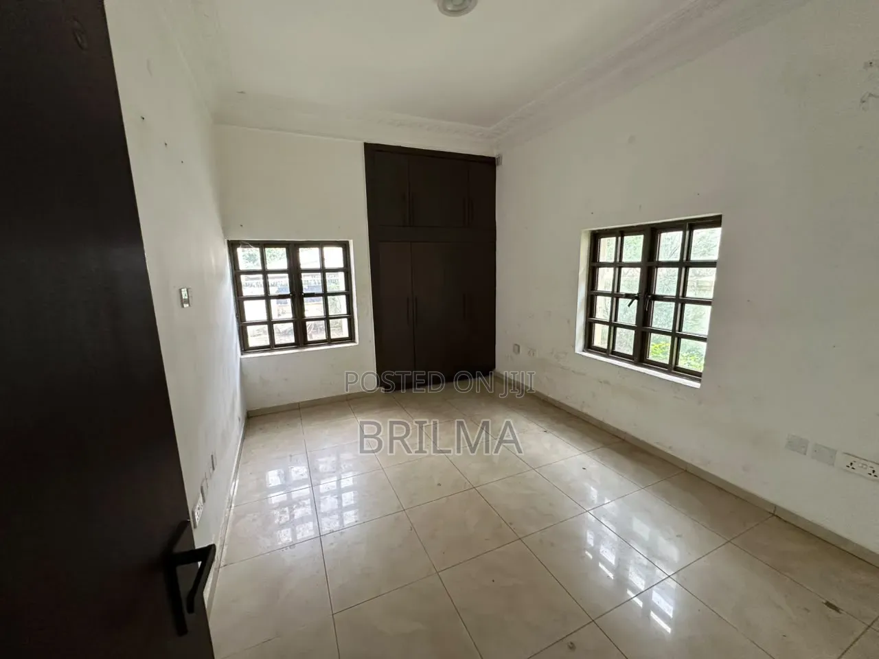 5bdrm Duplex in Wuse 2 for sale