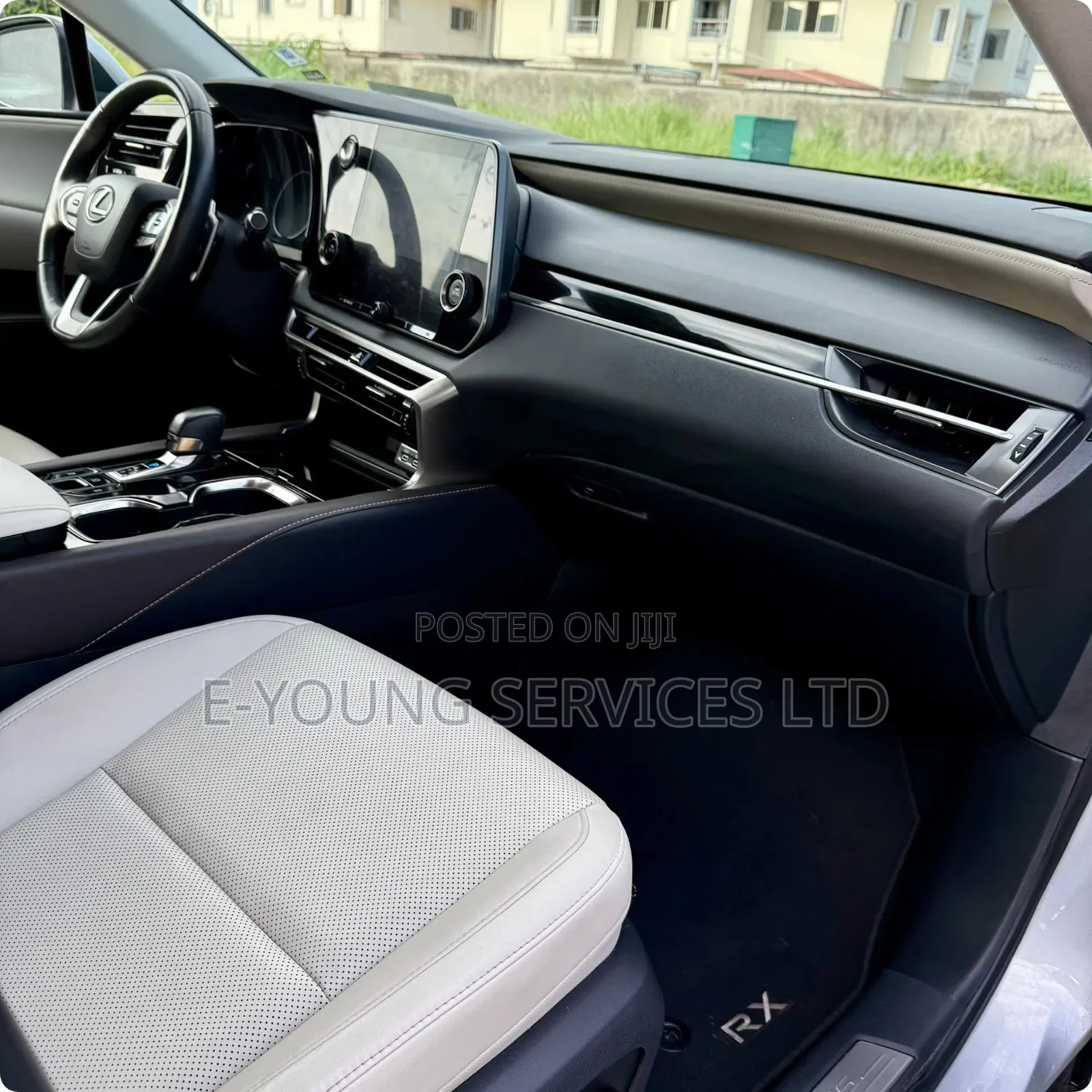 Lexus RX 2023 Silver