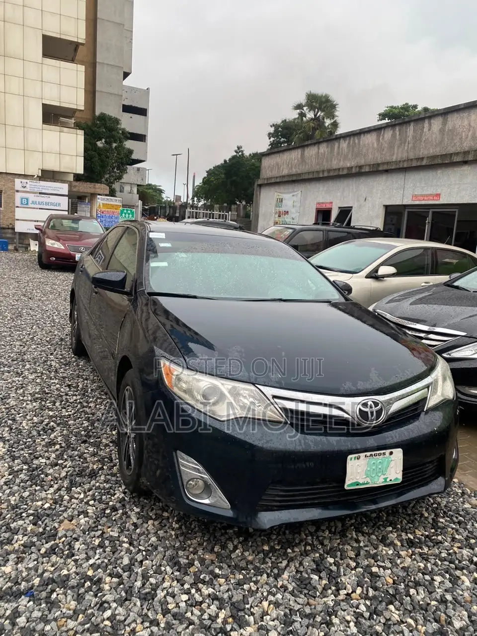 Toyota Camry XLE 4dr Sedan (2.5L 4cyl 6A) 2014 Gray