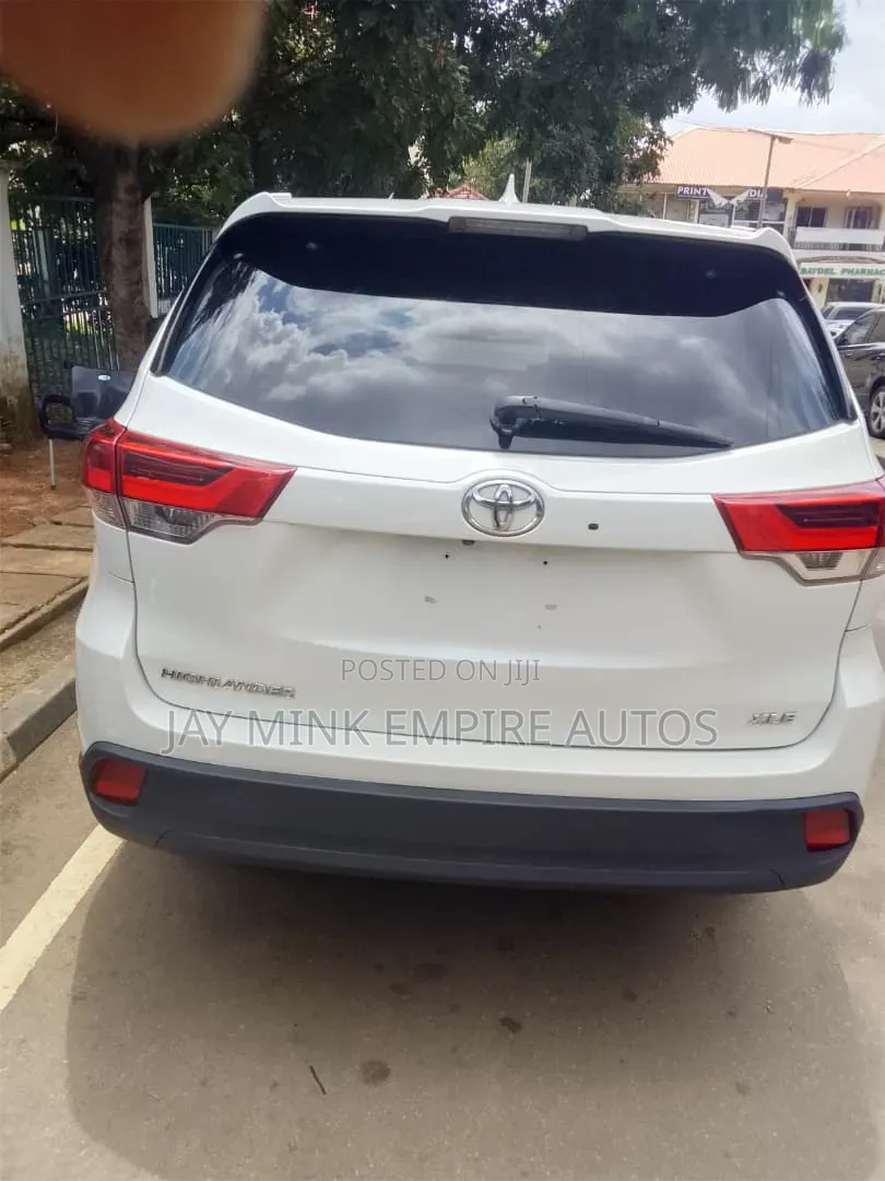 Toyota Highlander 2019 White