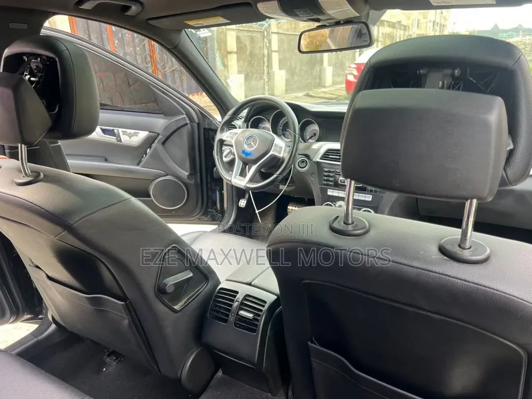 Mercedes-Benz C250 2013 Black