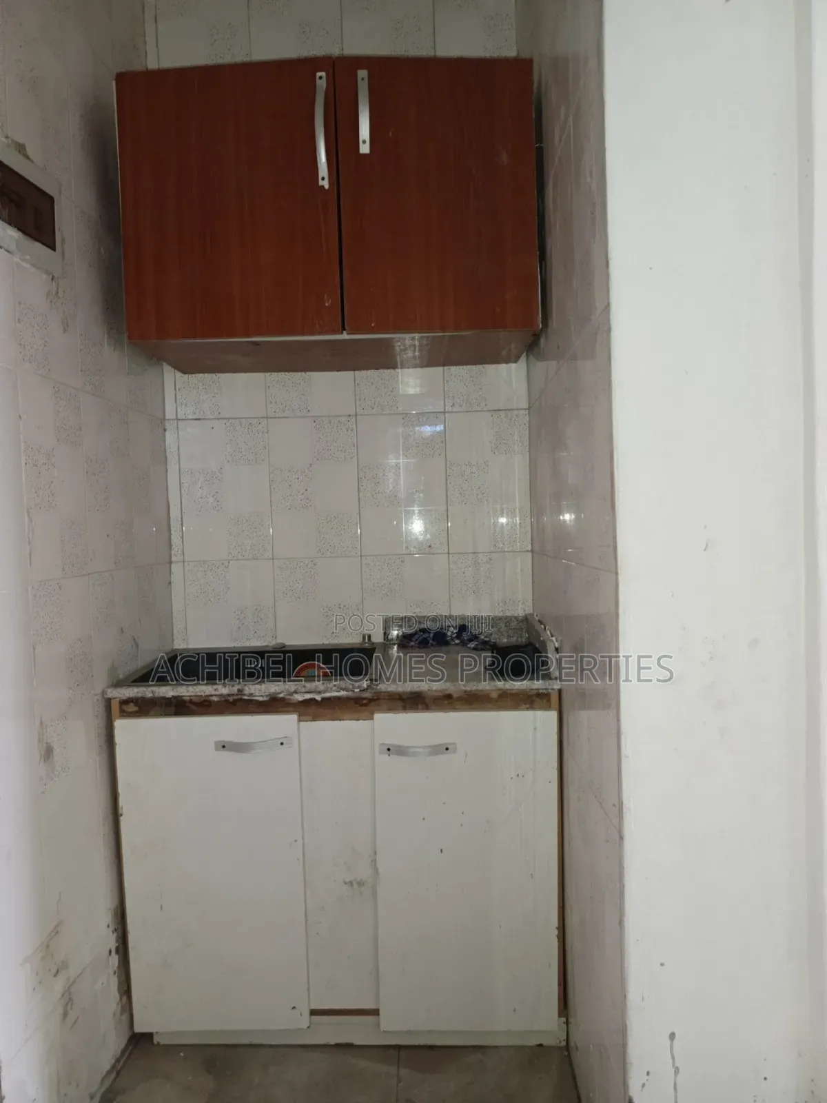 1bdrm Block of Flats in Opposite Peaceville, Lekki Phase 2 for rent