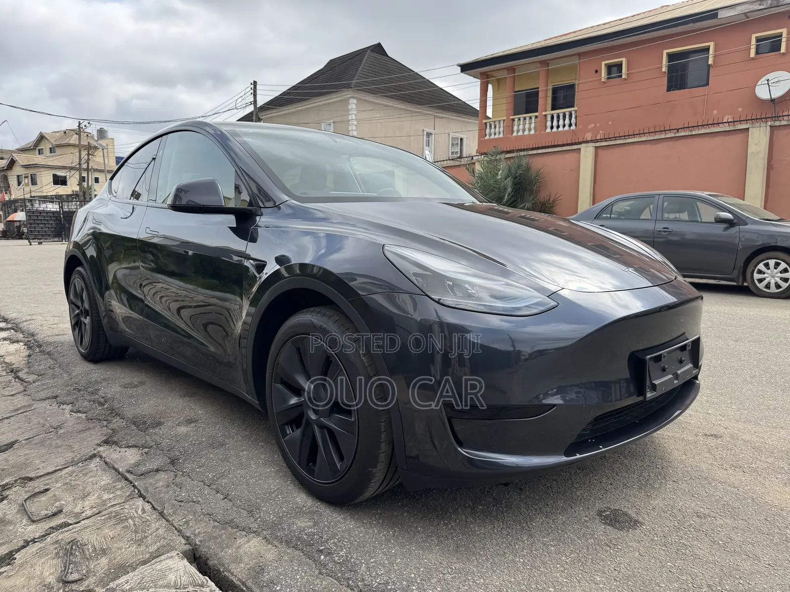 Tesla Model Y Long Range RWD 2024 Gray