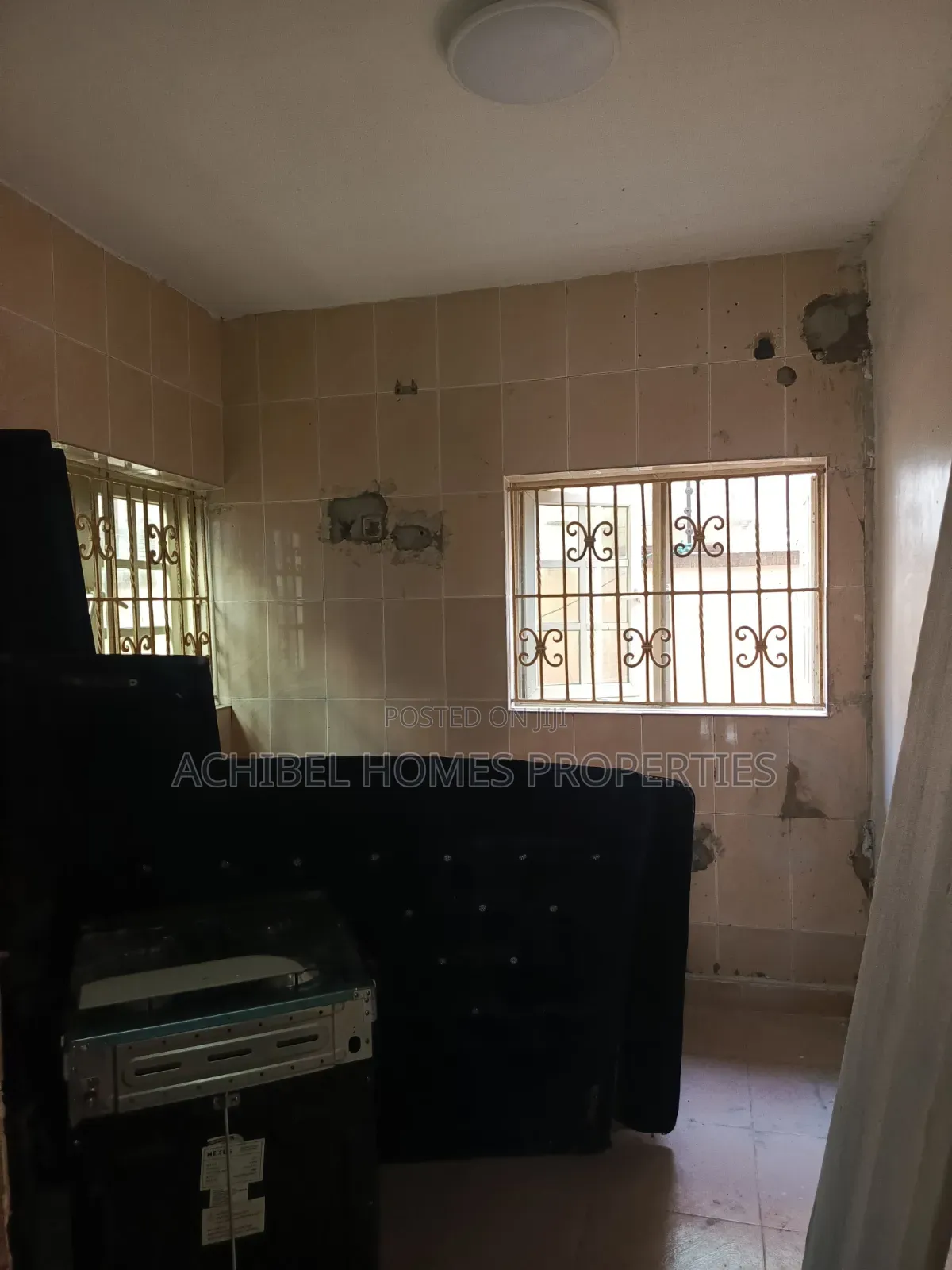1bdrm Block of Flats in Opposite Peaceville, Lekki Phase 2 for rent