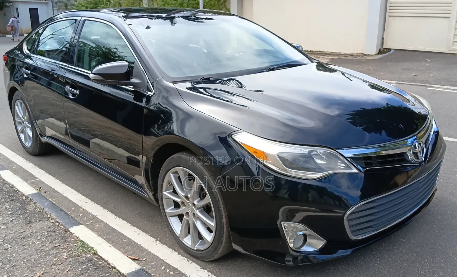 Toyota Avalon XLE Premium 4dr Sedan (3.5L 6cyl 6A) 2015 Matt Black
