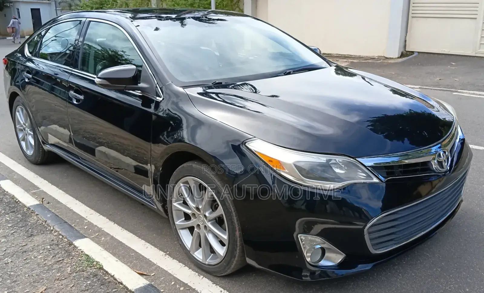 Toyota Avalon XLE Premium 4dr Sedan (3.5L 6cyl 6A) 2015 Matt Black