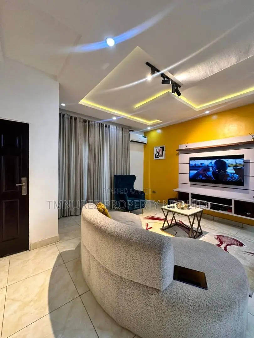 Furnished 2bdrm Apartment in Orchid Gated Estate, Chevron for rent