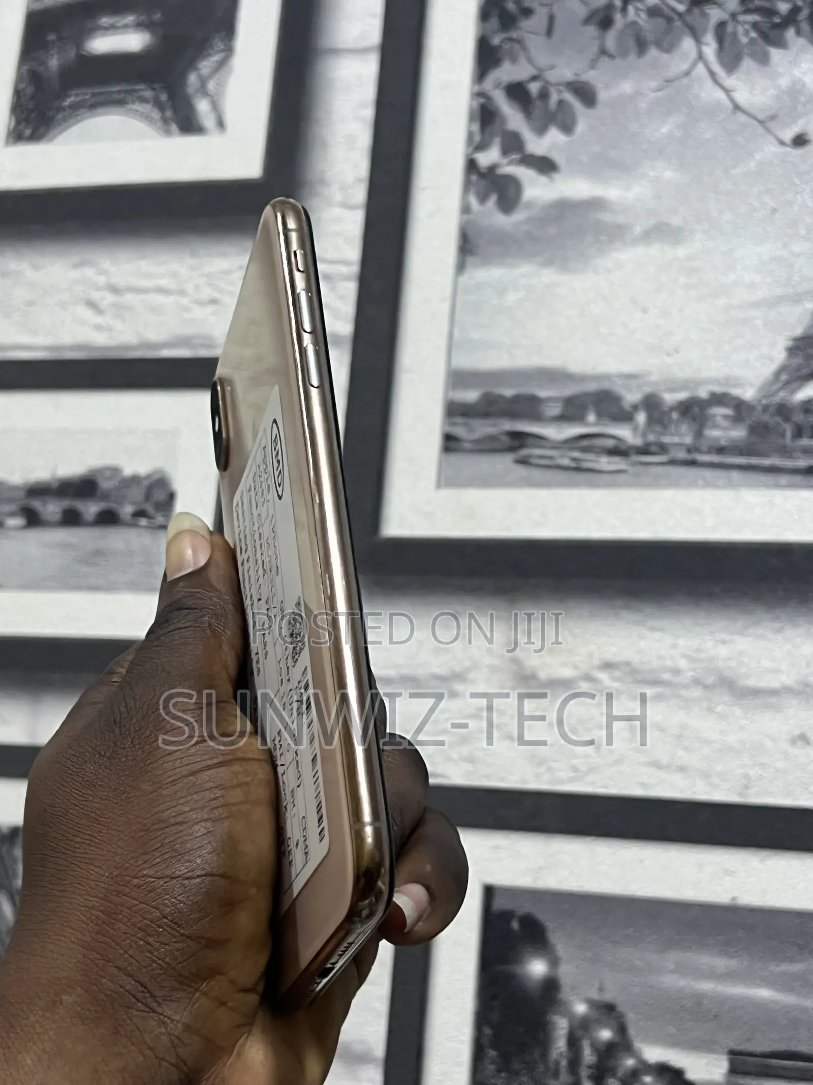 Apple iPhone XS Max 64 GB Gold