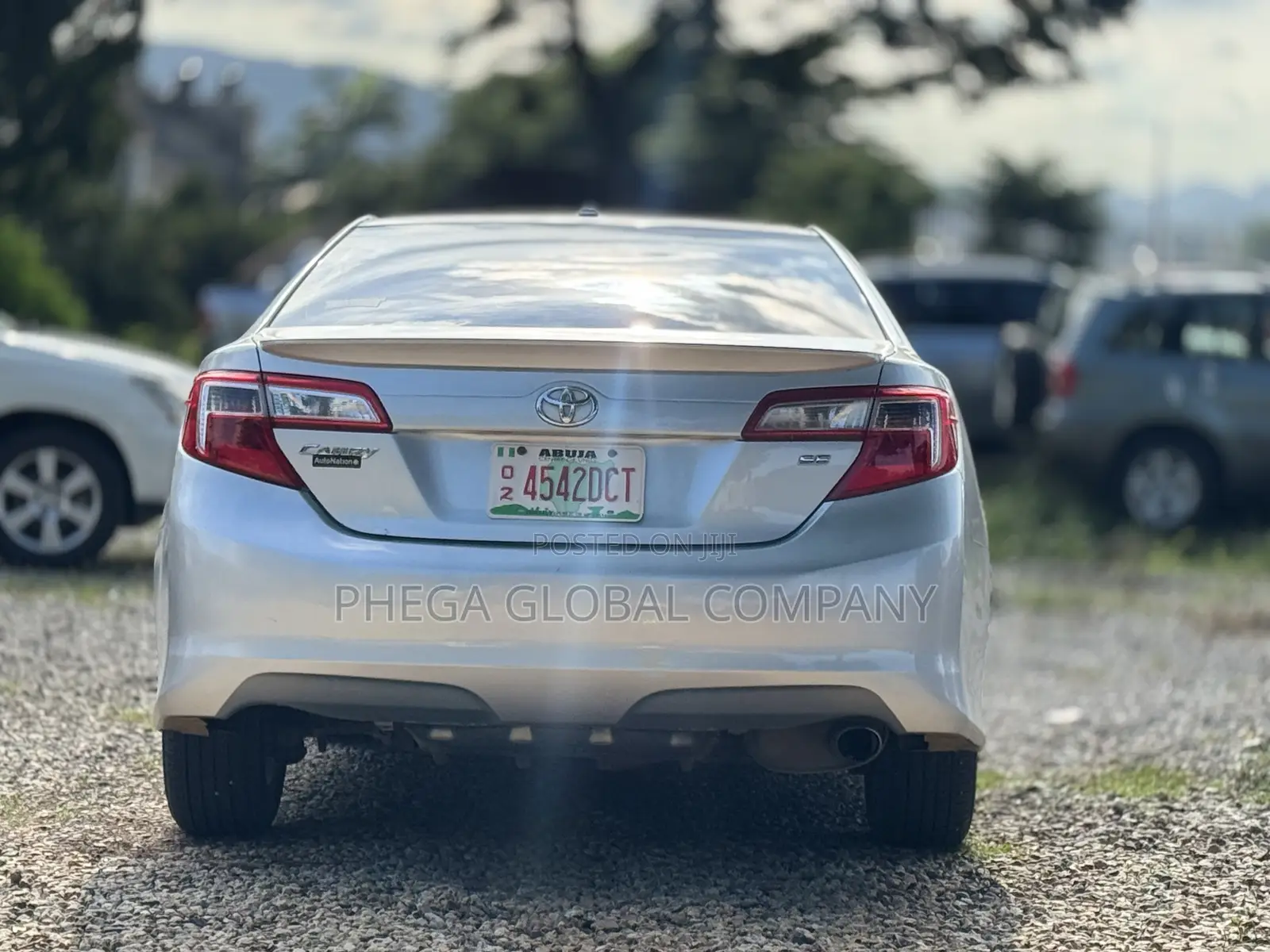 Toyota Camry SE 4dr Sedan (2.5L 4cyl 6A) 2013 Silver