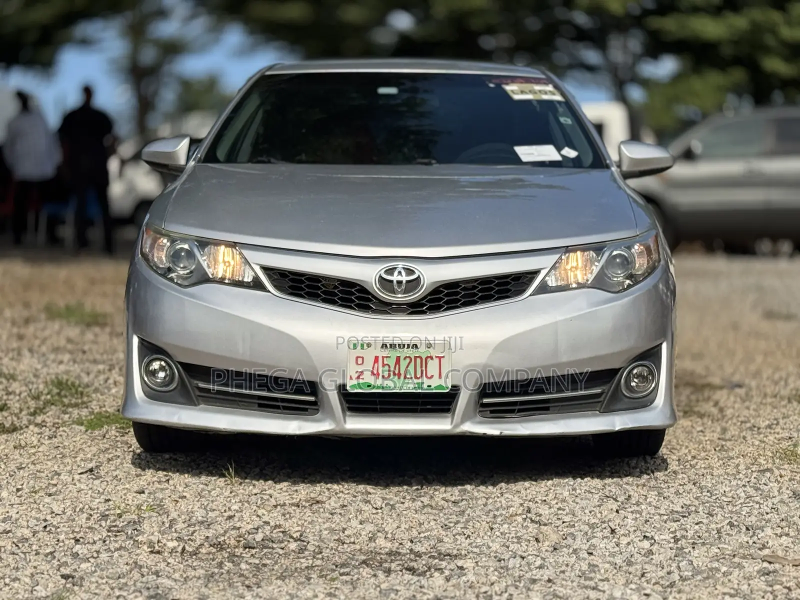 Toyota Camry SE 4dr Sedan (2.5L 4cyl 6A) 2013 Silver