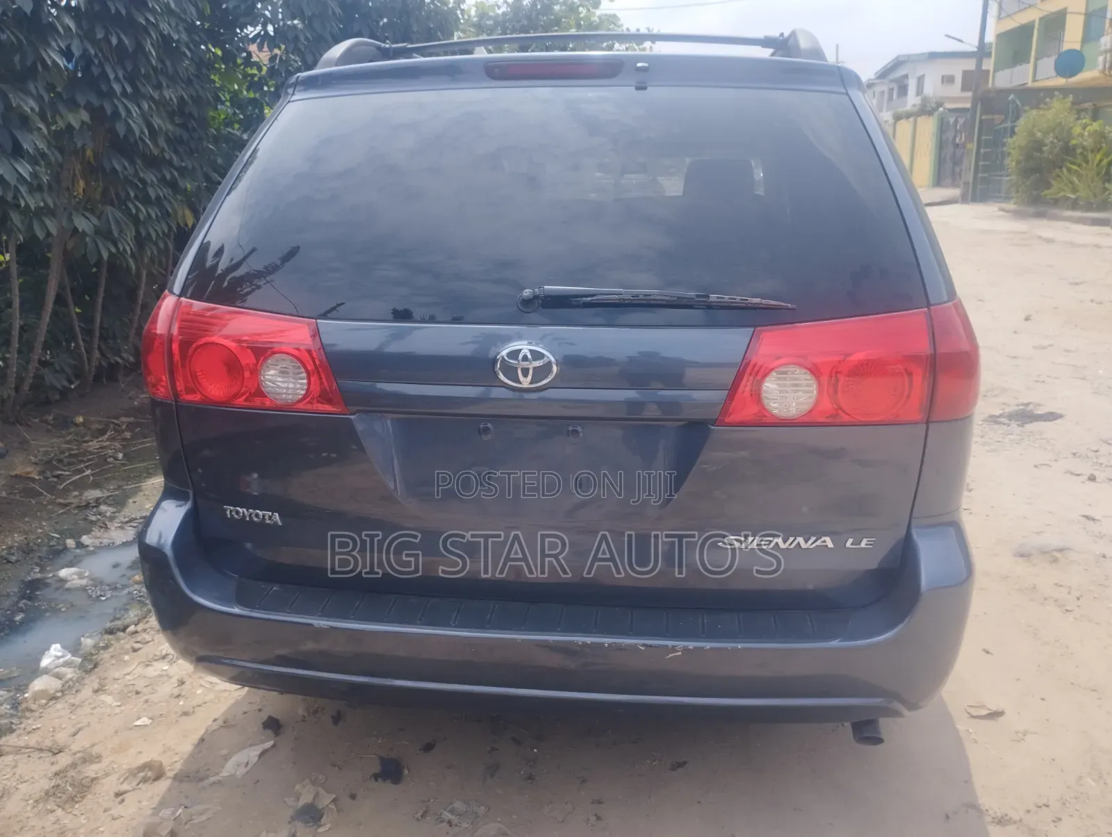 Toyota Sienna 2010 Matt Black