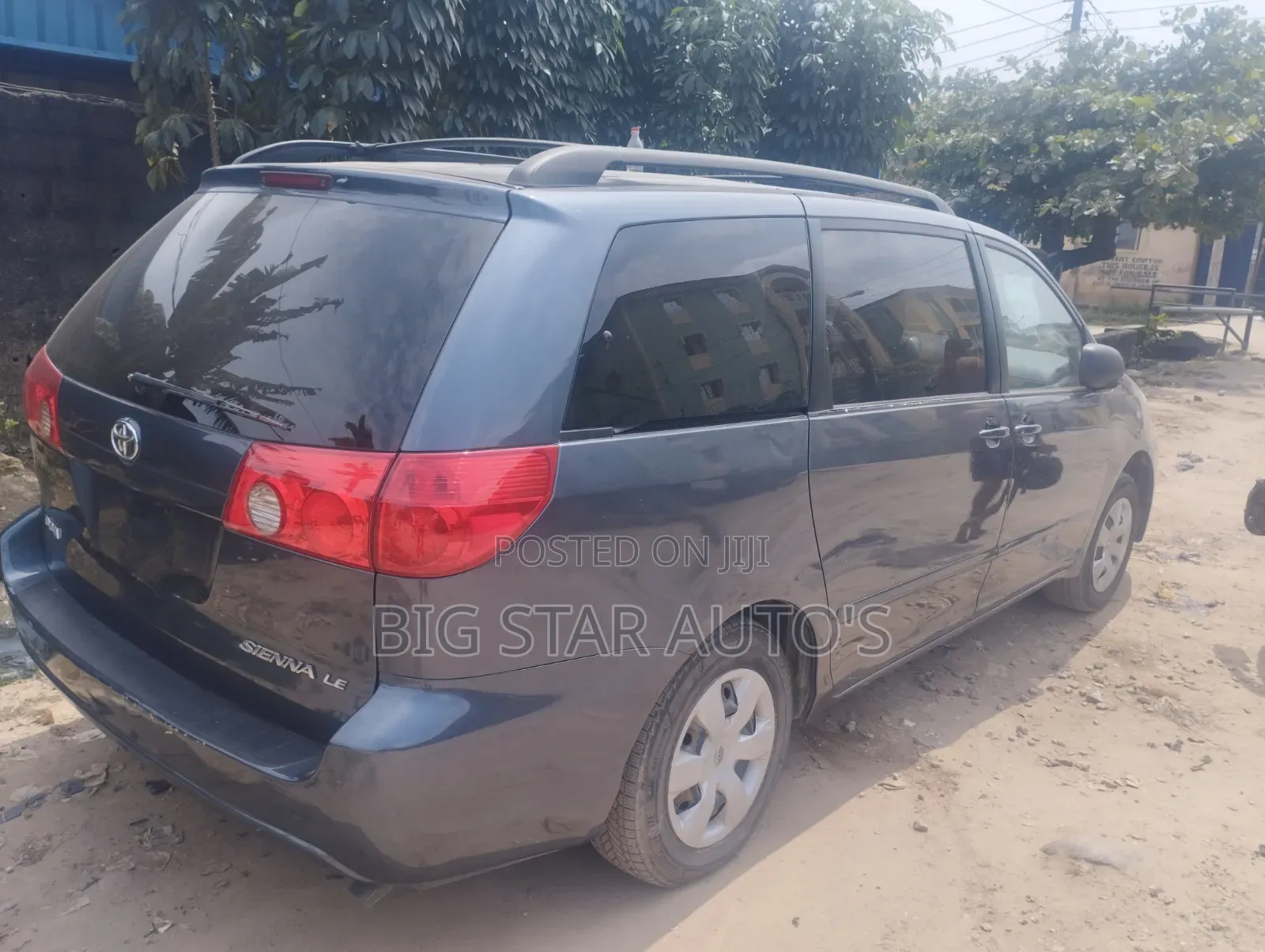 Toyota Sienna 2010 Matt Black