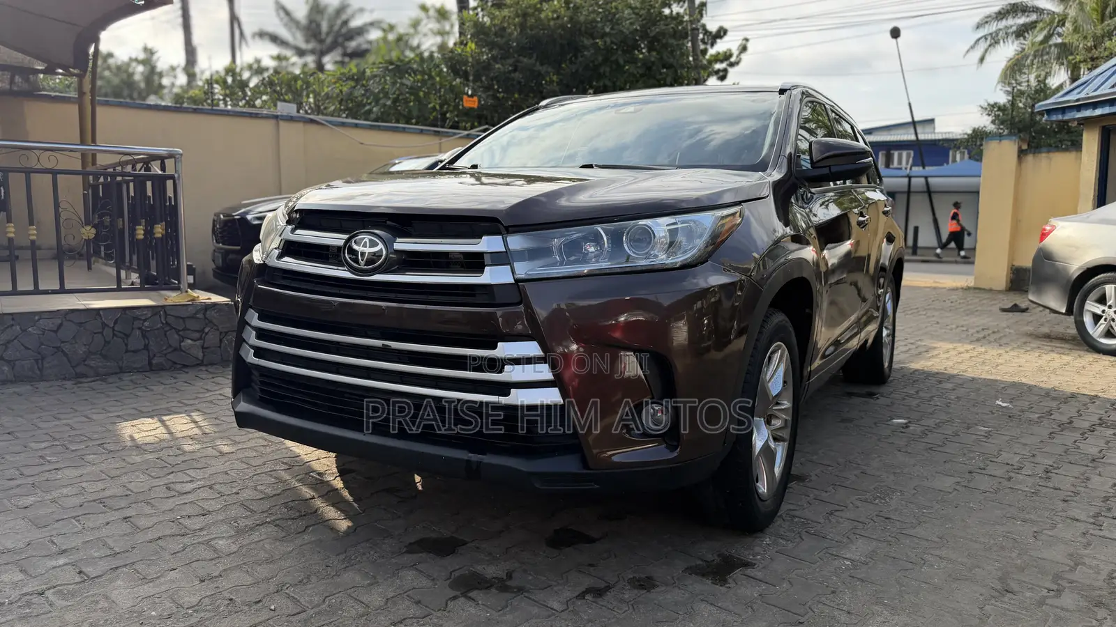 Toyota Highlander Limited V6 4x4 (3.5L 6cyl 6A) 2016 Brown