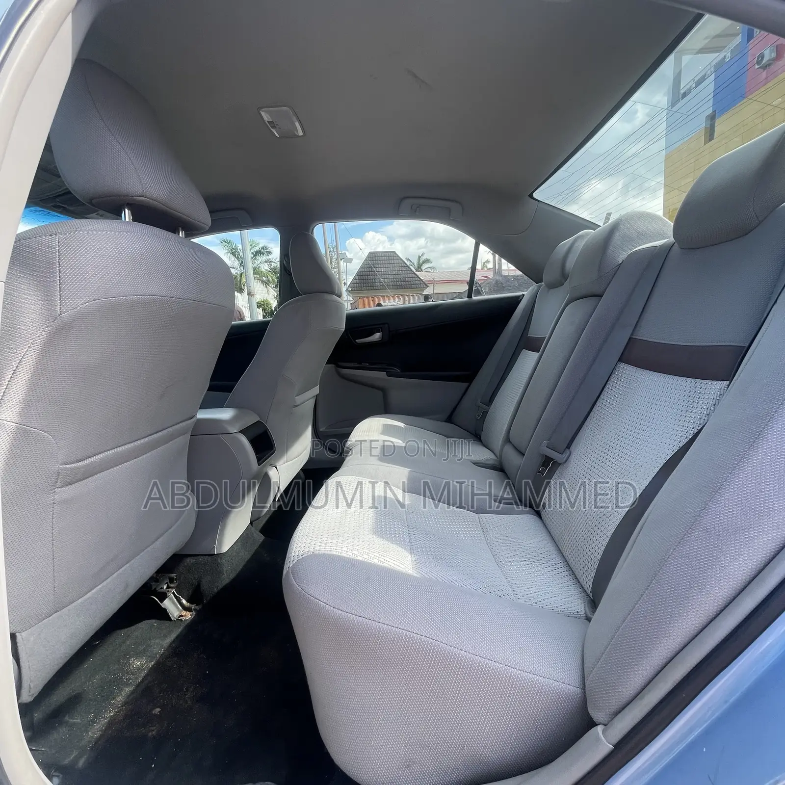 Toyota Camry LE 4dr Sedan (2.5L 4cyl 6A) 2012