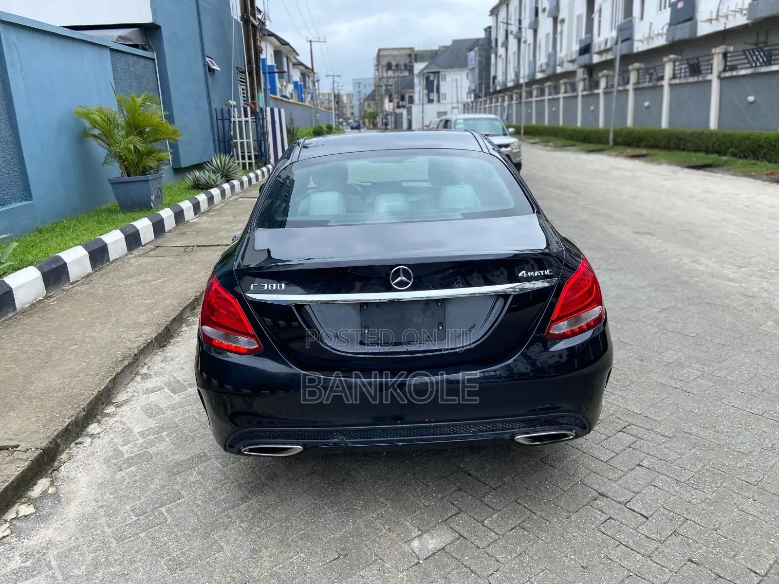 Mercedes-Benz C300 2015 Black